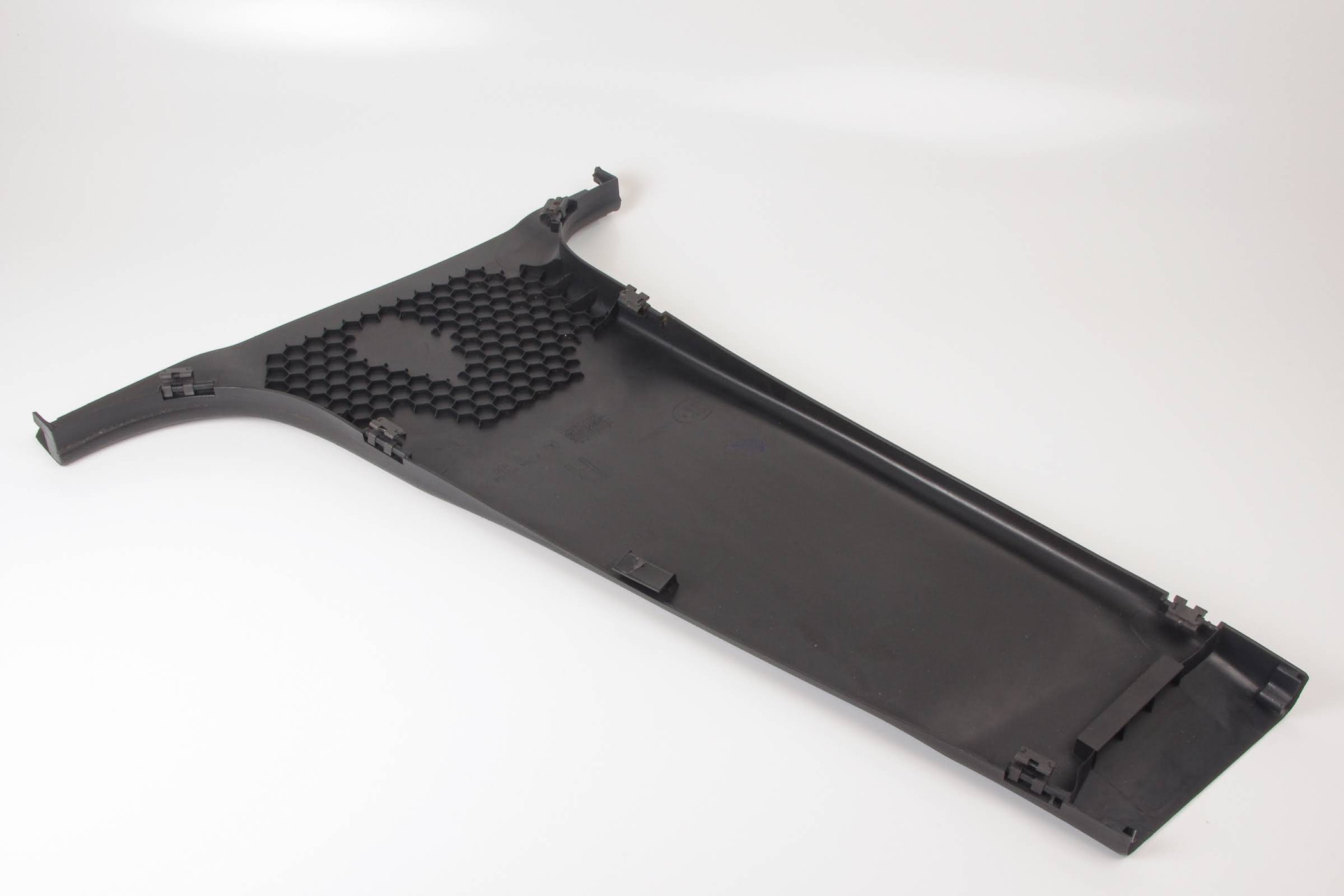 Mercedes 2046900425 B Pillar Trim - Right Black (a) | W204 C
