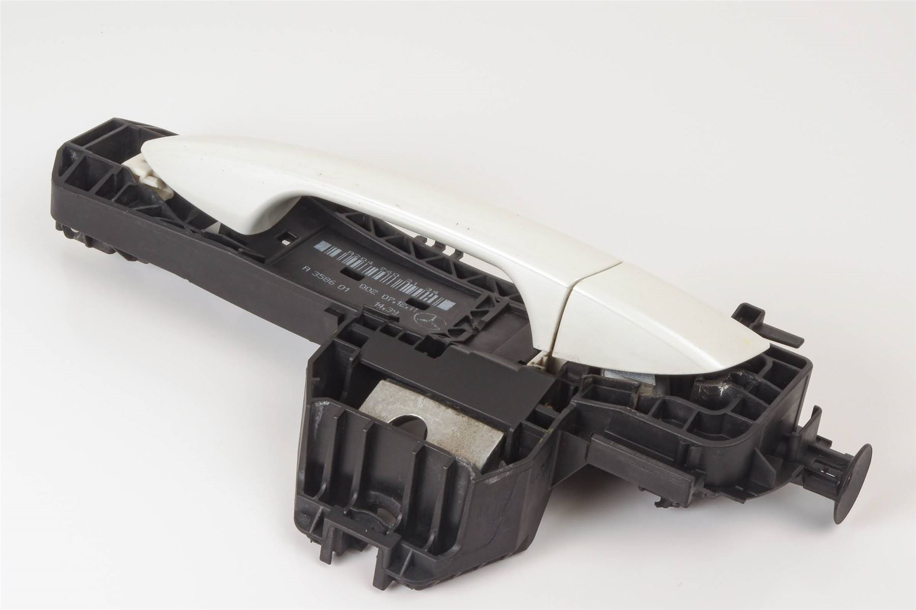 Mercedes 2047602134 Exterior Door Handle - Front Left White | W117 CLA X156...