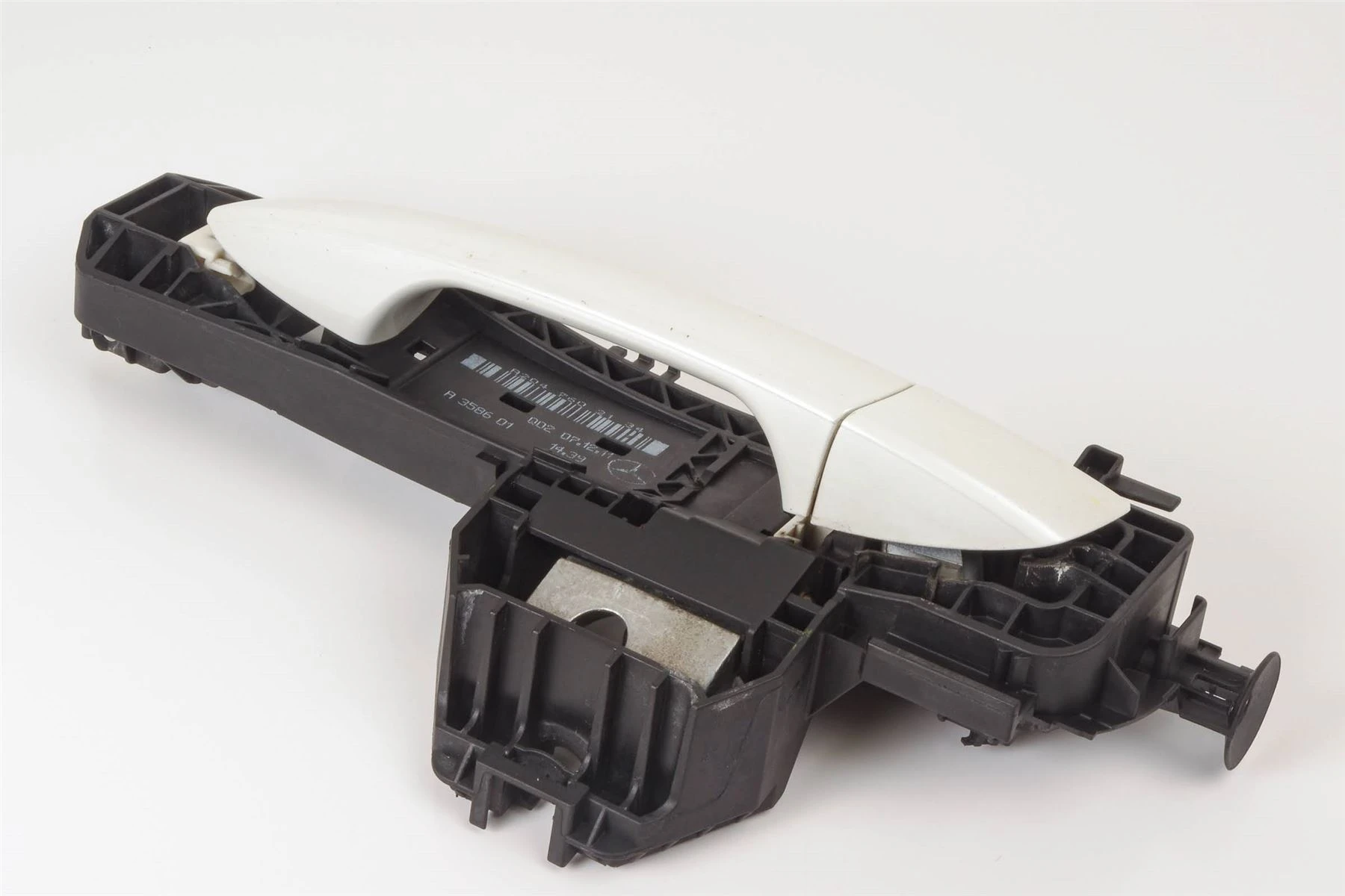 Mercedes 2047602134 Exterior Door Handle - Front Left White | W117 CLA X156...