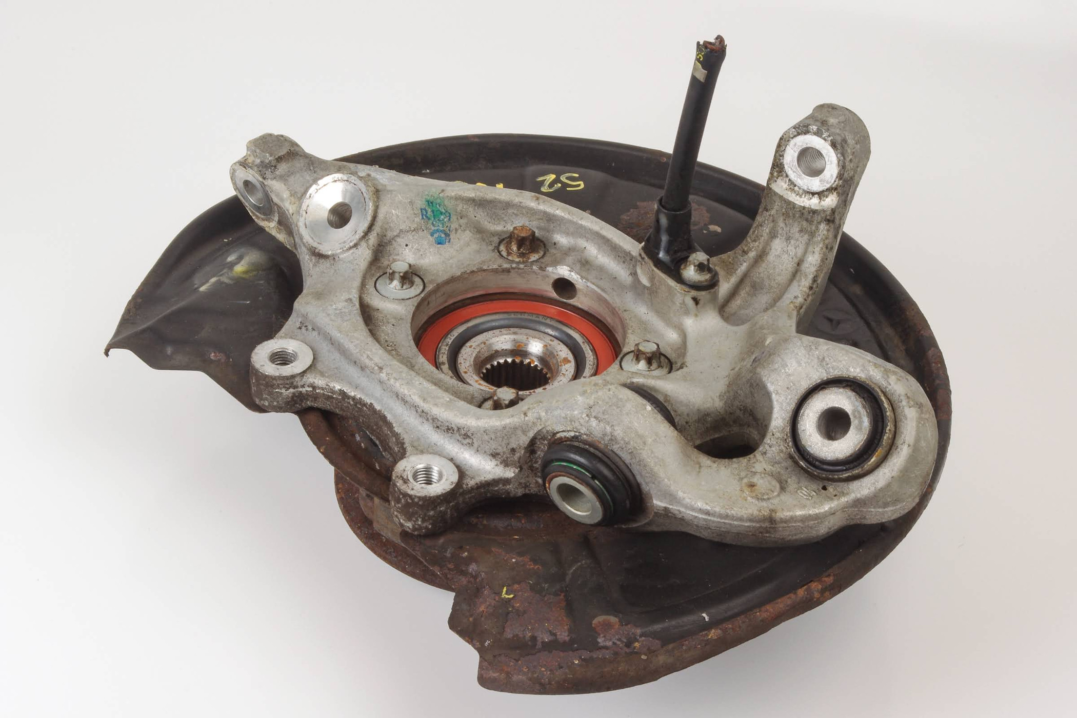 Mercedes 2043501341 AMG Wheel Carrier - Rear Left | W204 C