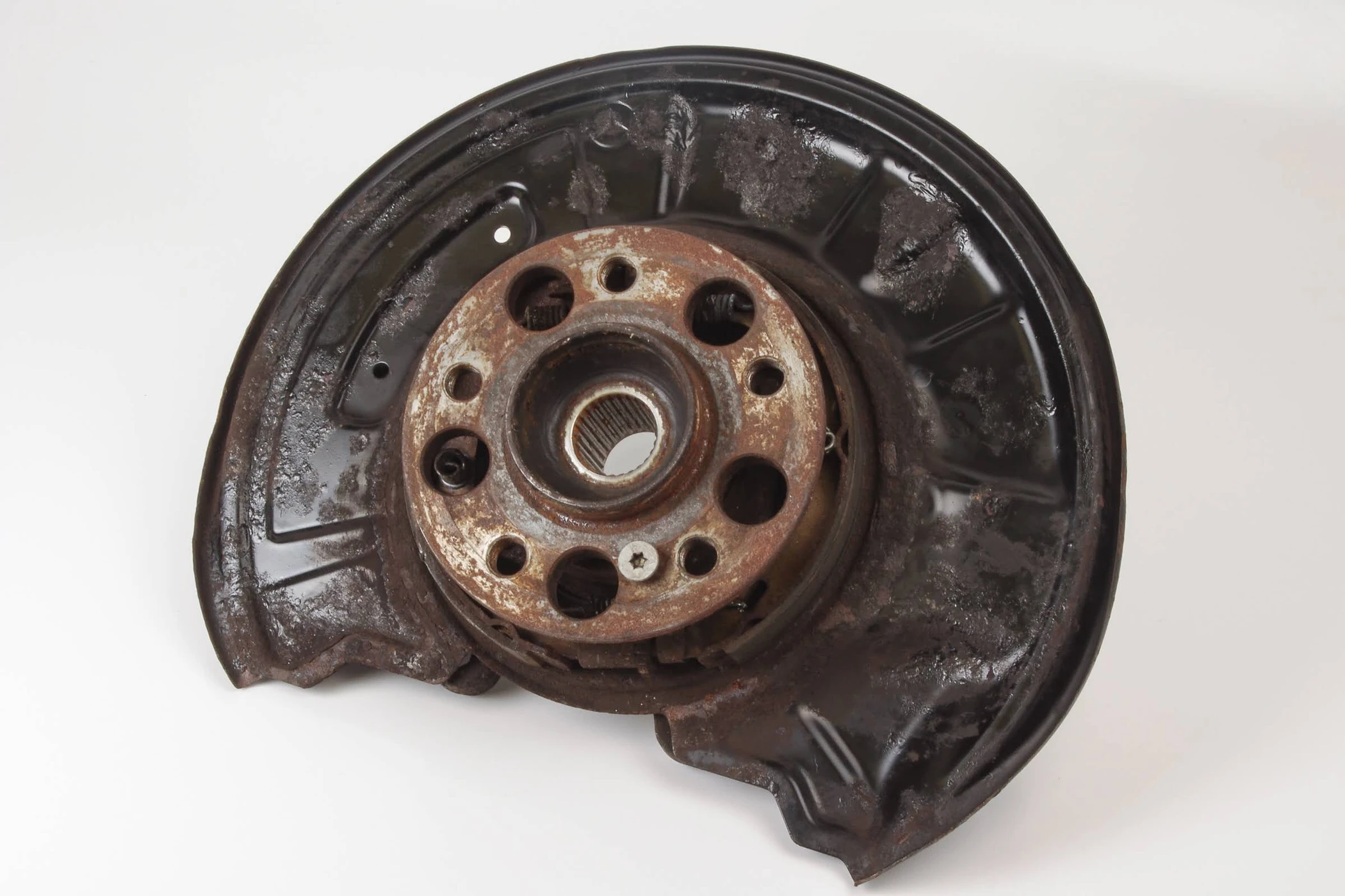 Mercedes 2043501341 AMG Wheel Carrier - Rear Left | W204 C