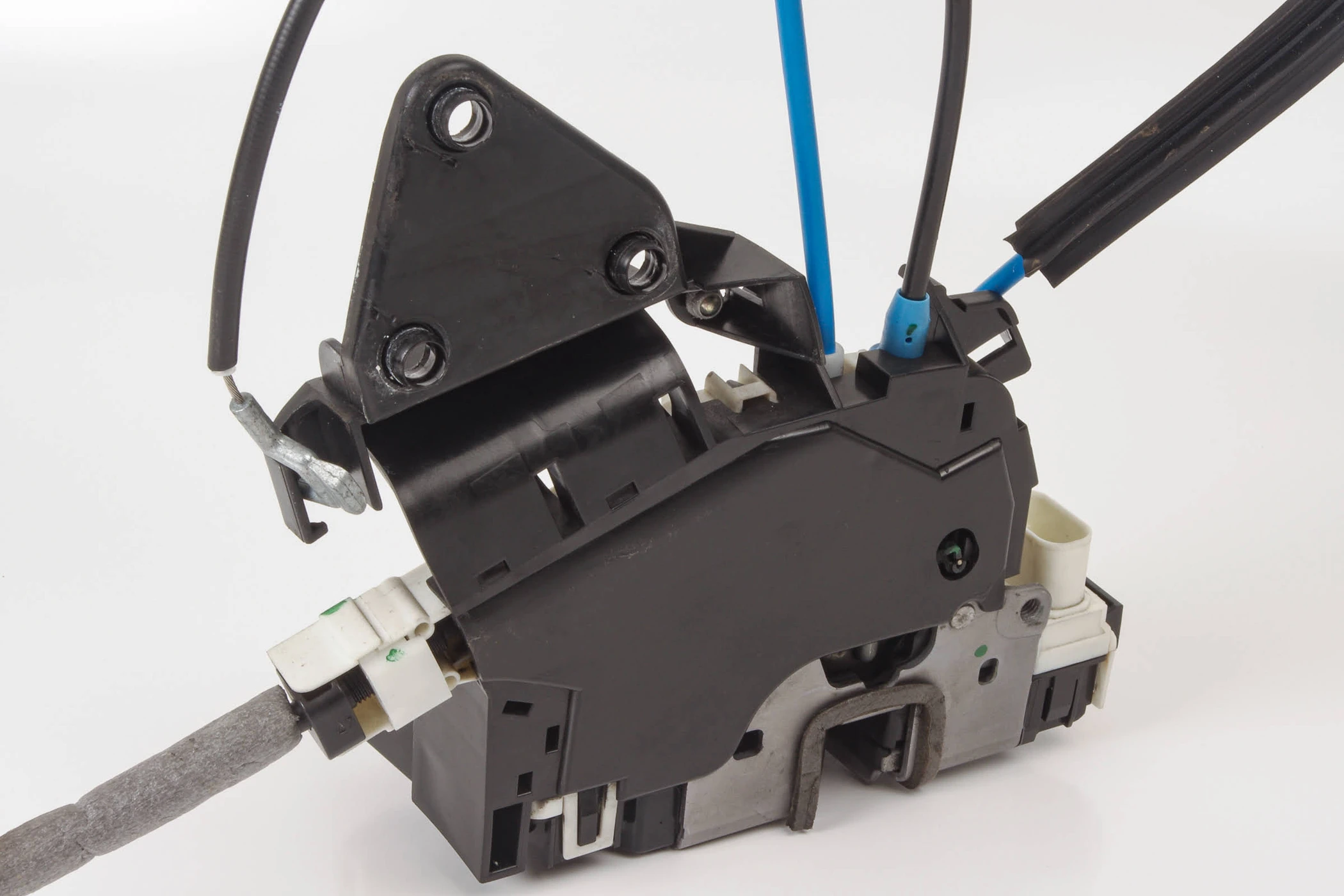 Mercedes 2047303635 Door Lock - Rear Right | W117 CLA X156 GLA W166 M X166 GL...