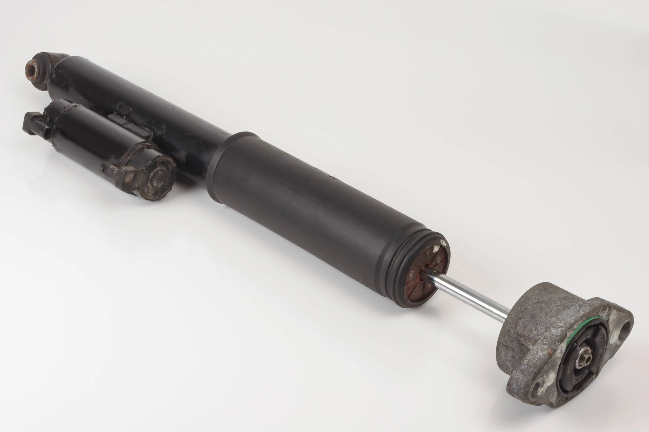 Mercedes 2053206000 AMG Shock Absorber - Rear Left | W205 V205 S205 C205 A205 C