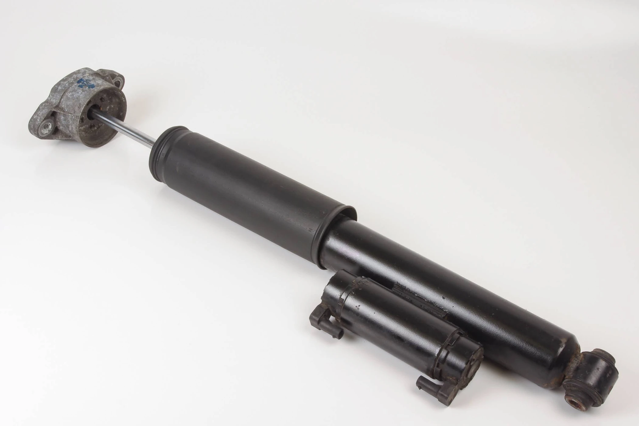 Mercedes 2053206000 AMG Shock Absorber - Rear Left | W205 V205 S205 C205 A205 C