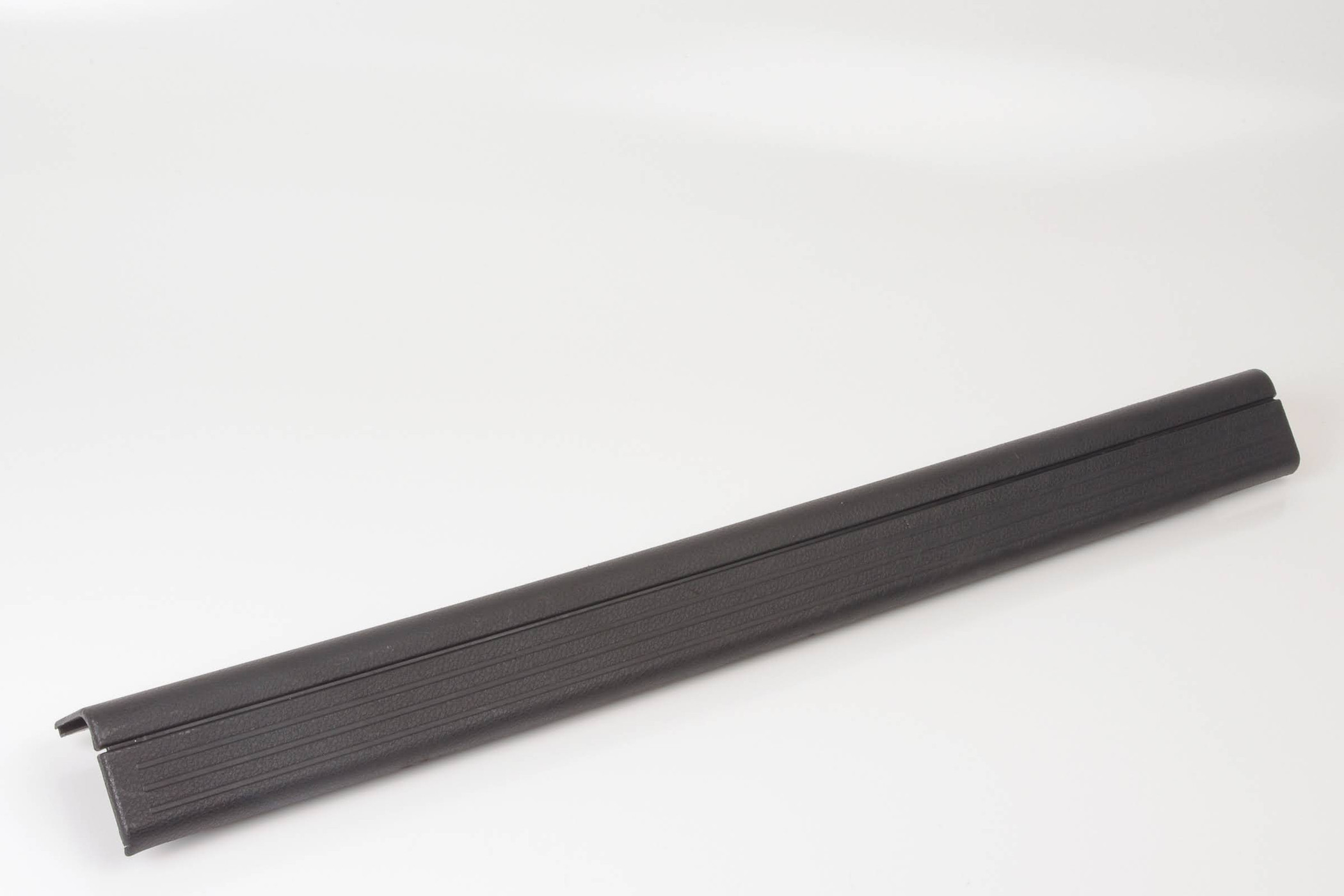 Mercedes 2046860036 Door Sill - Front Right Black | W204 C