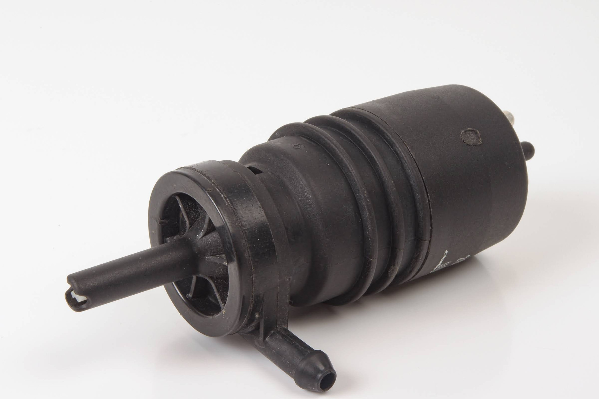 Mercedes 2028690021 Washer Pump | C107 R107 R129 SL W108 W109 W116 W126 W140...