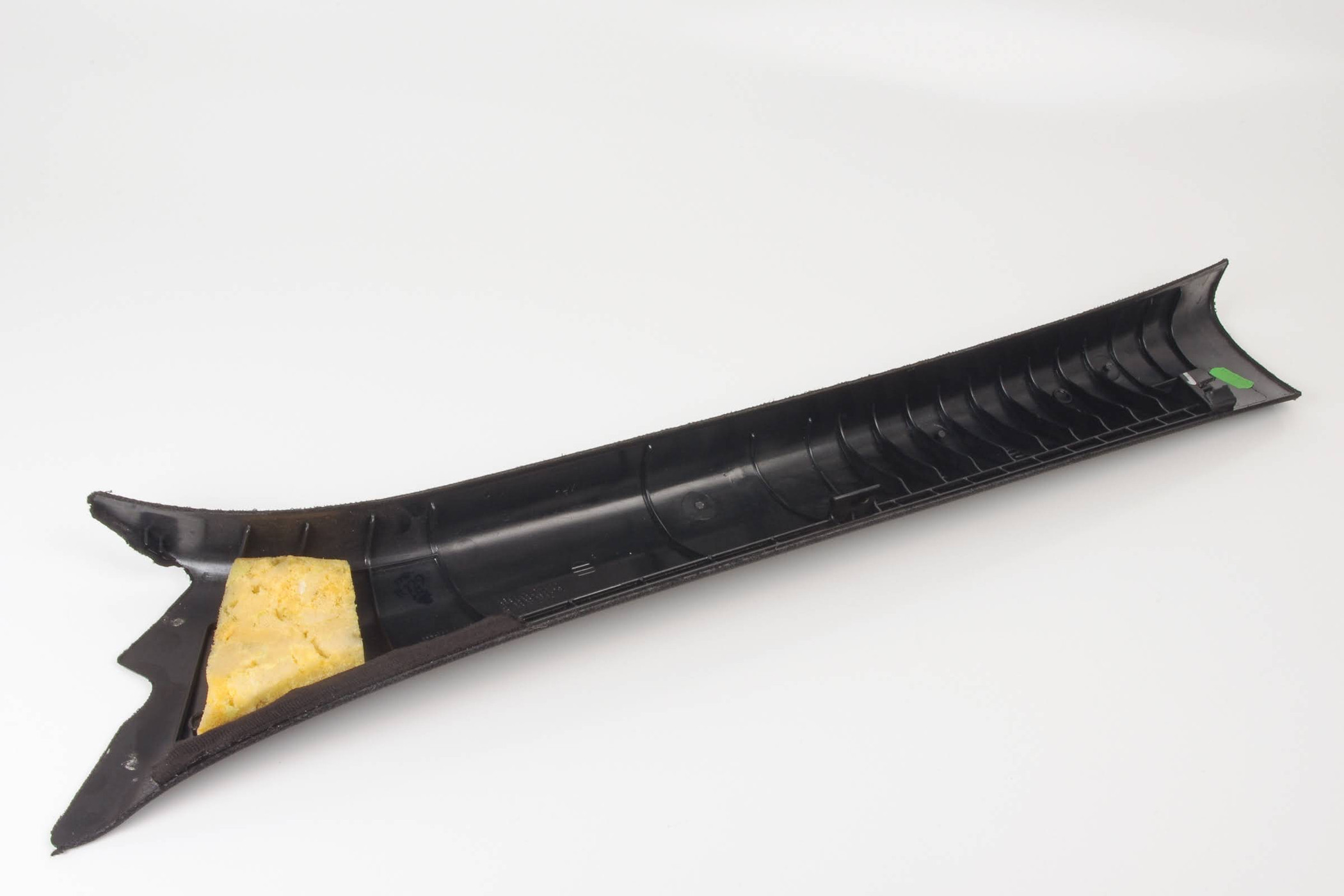 Mercedes 2046902226 A Pillar Trim - Right Black | W204 C