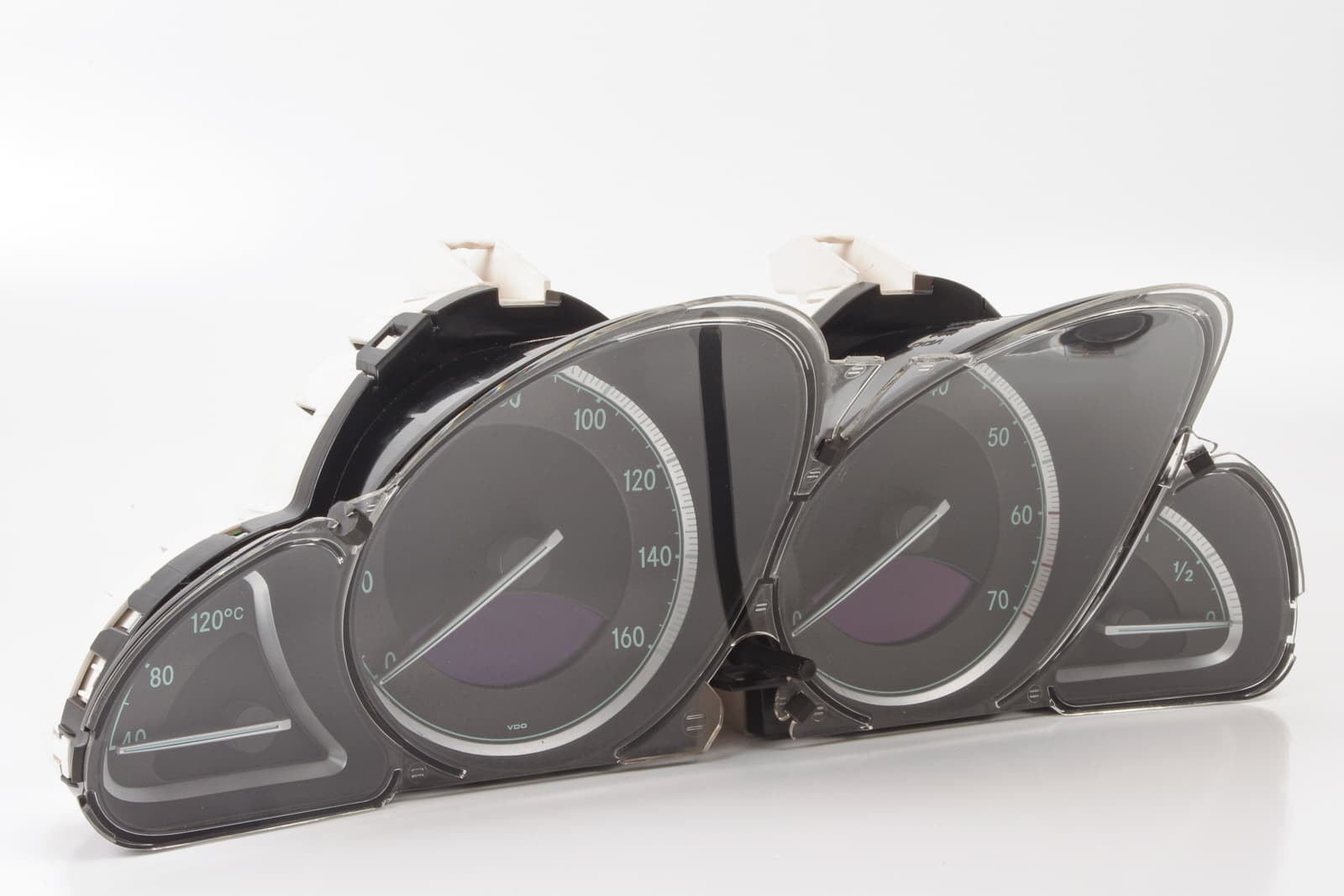 Mercedes 2305405211 Instrument Cluster | R230 SL