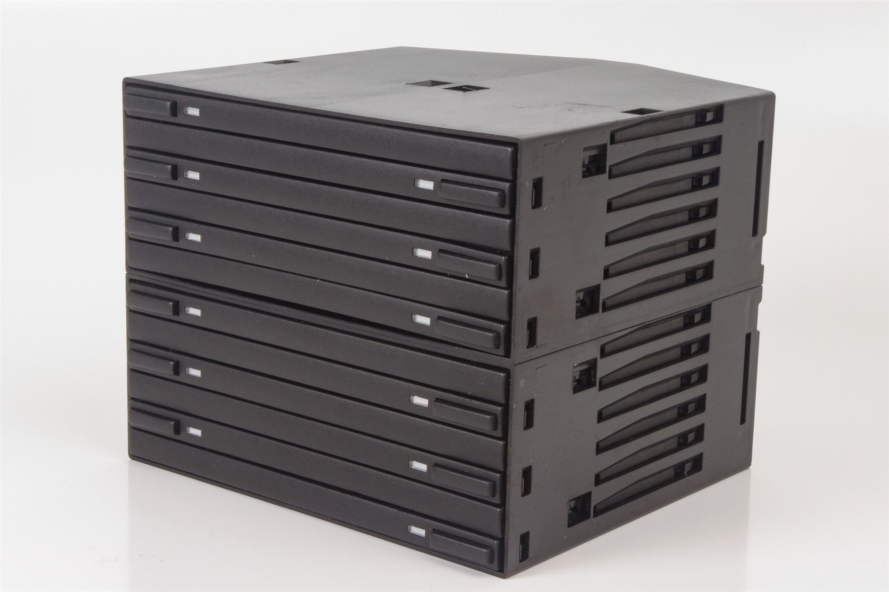 Mercedes 0018204489 CD Storage (a) | R129 SL