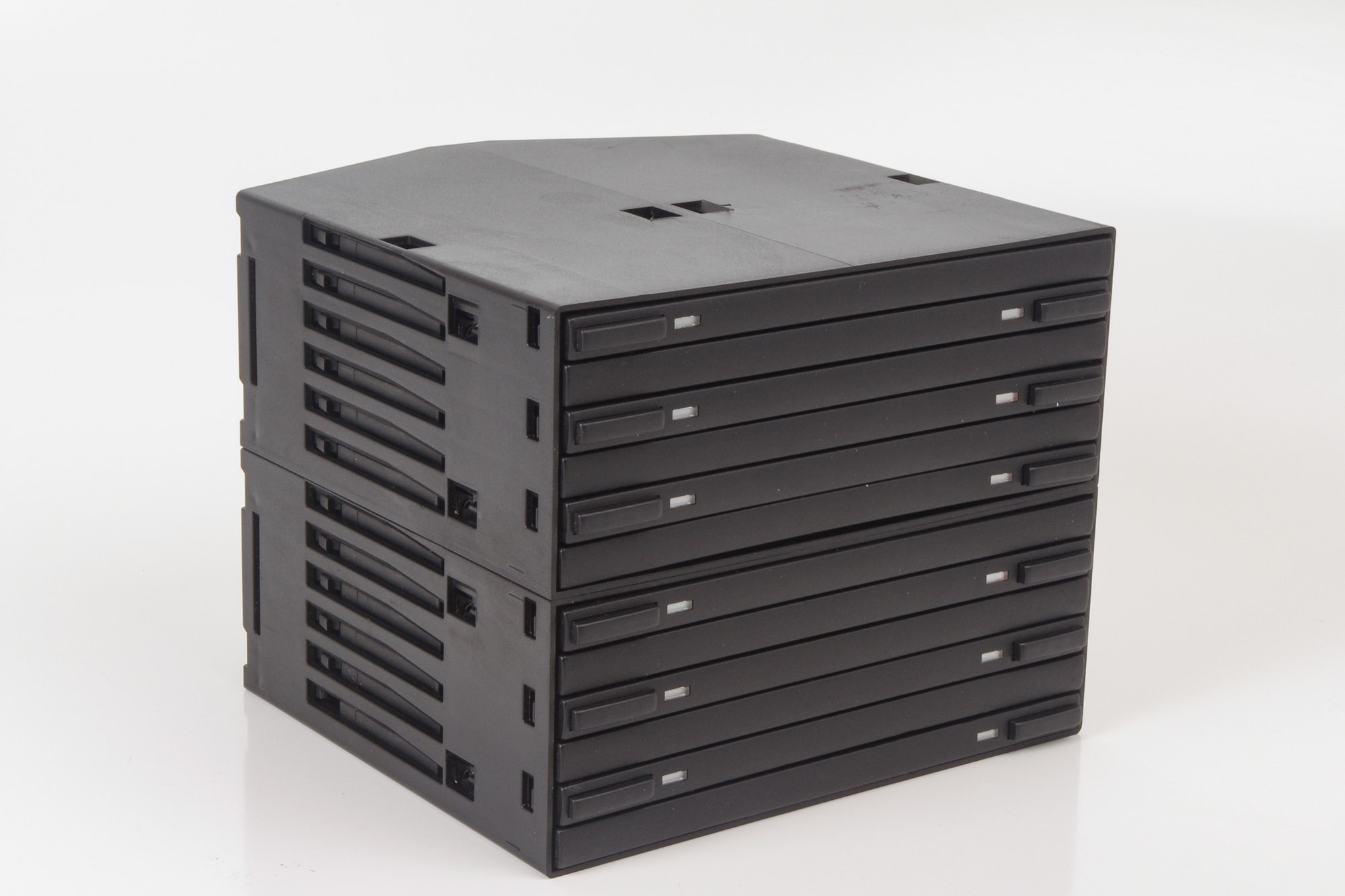 Mercedes 0018204489 CD Storage (a) | R129 SL