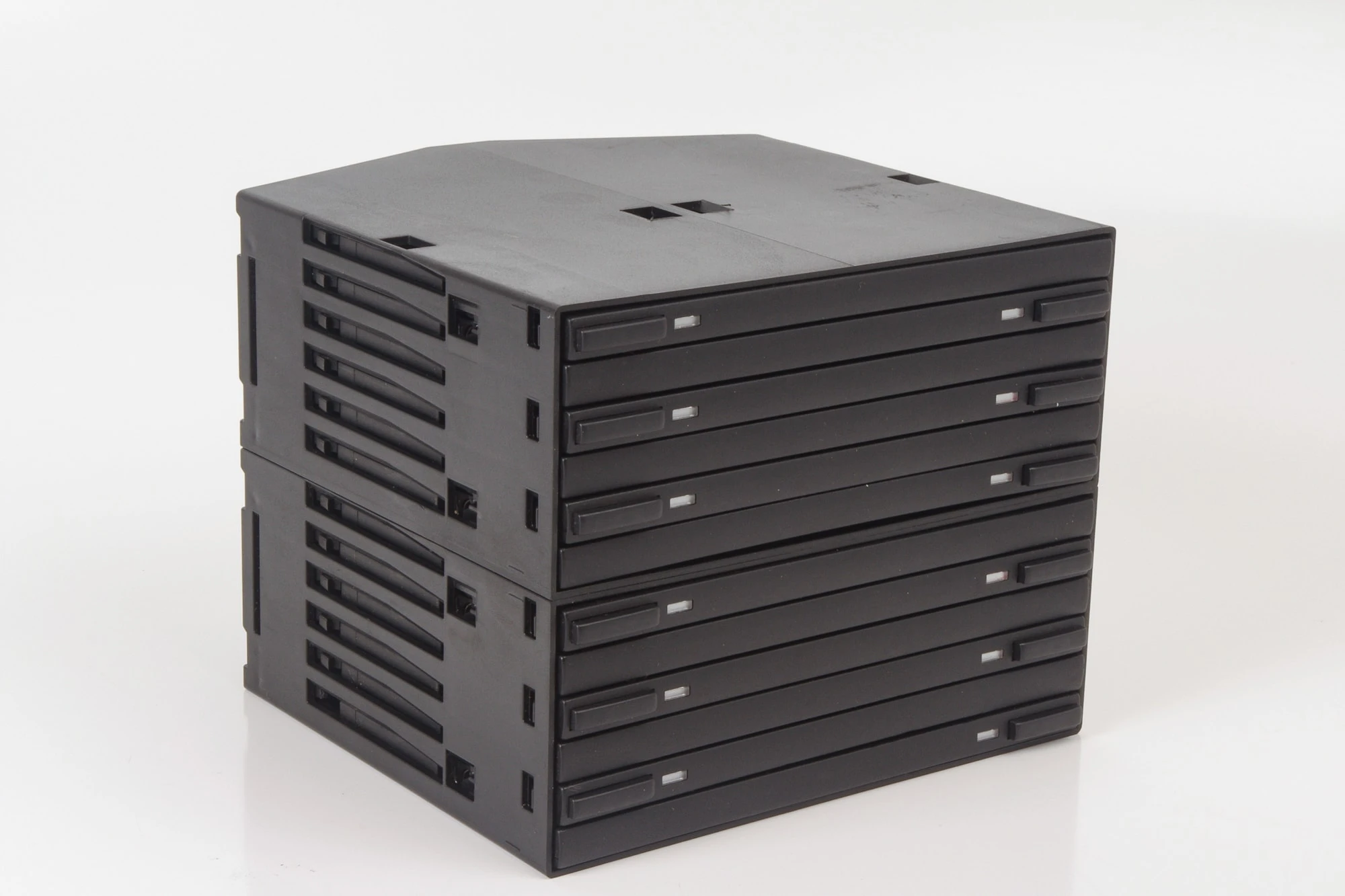 Mercedes 0018204489 CD Storage (a) | R129 SL