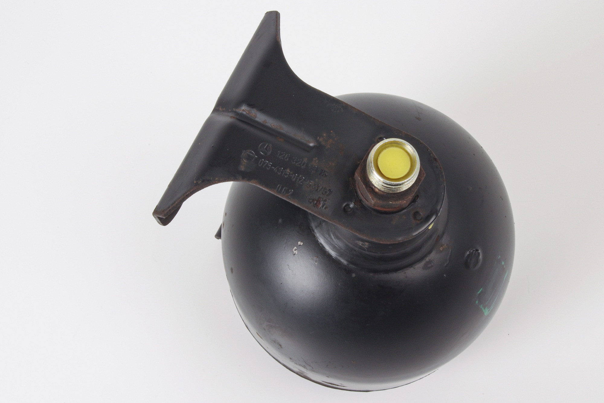 Mercedes 1263201315 Suspension Accumulator - Rear | W116 W126 V126 S R129 SL