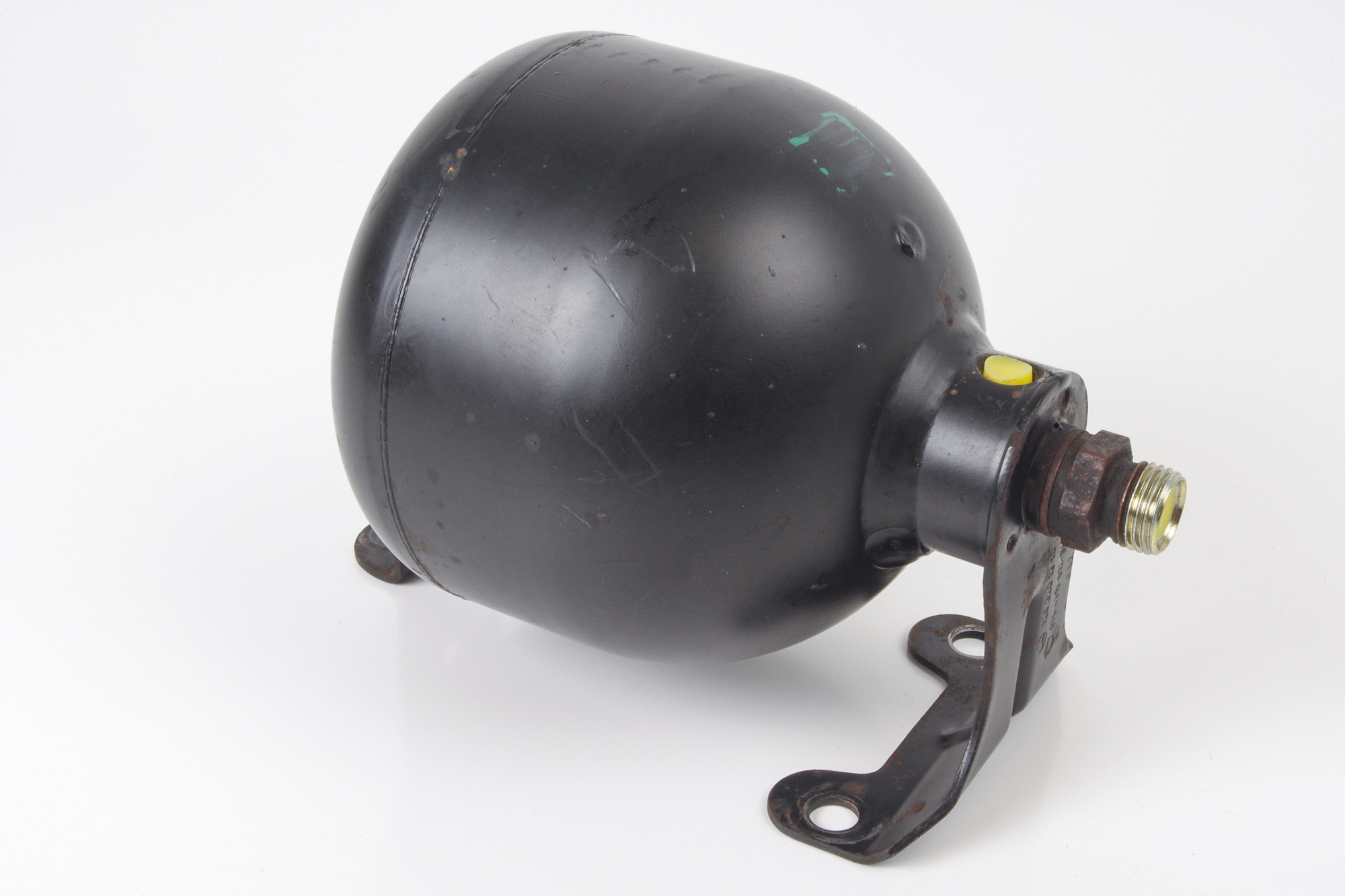 Mercedes 1263201315 Suspension Accumulator - Rear | W116 W126 V126 S R129 SL
