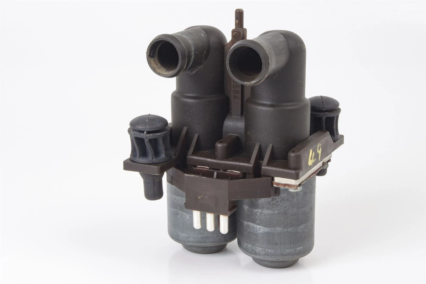Mercedes 0008306584 Heater Duo Valve | R129 SL S124 W124 V124 C124 A124 E