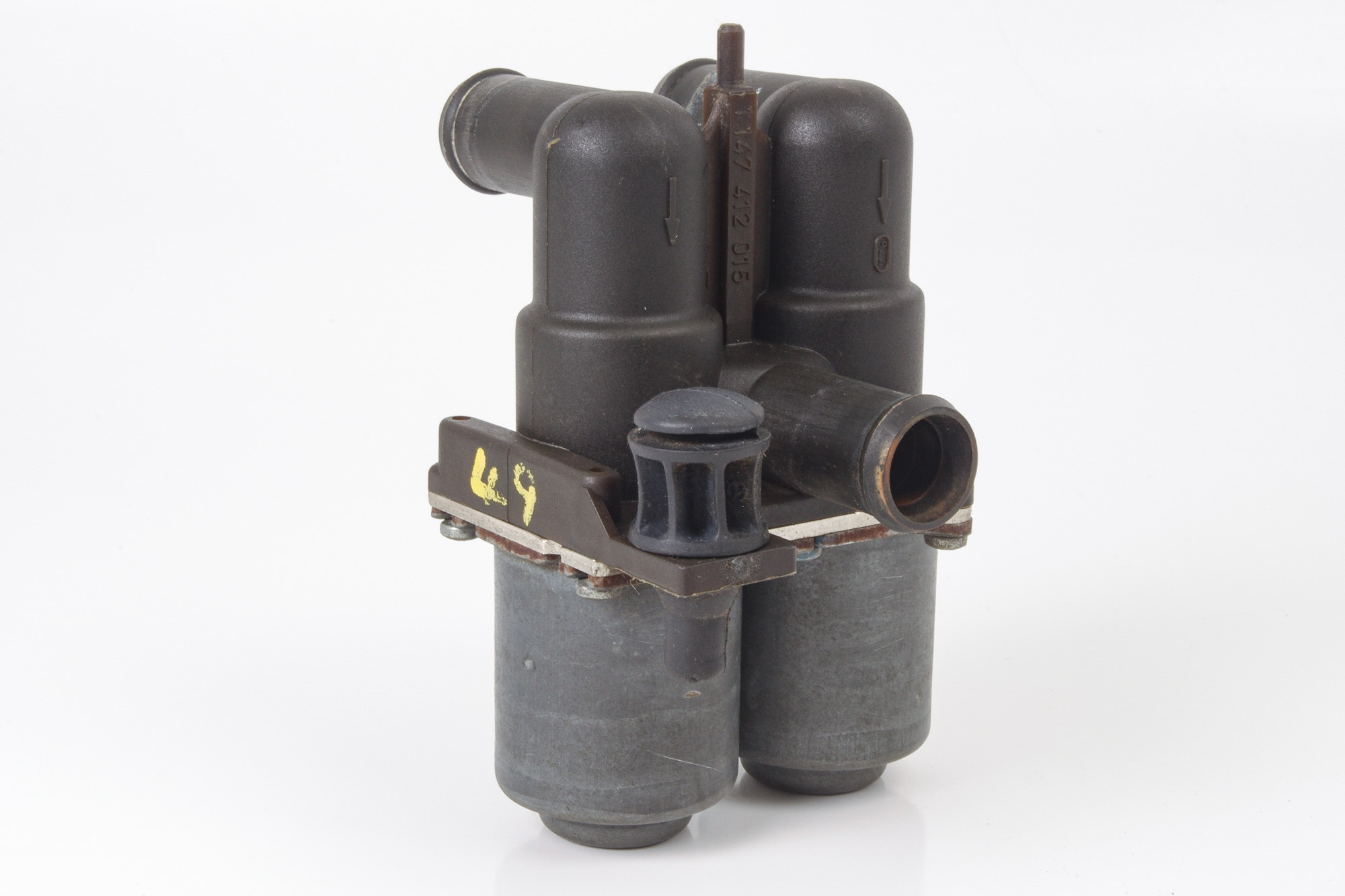 Mercedes 0008306584 Heater Duo Valve (a) | S124 W124 V124 C124 A124 E R129 SL
