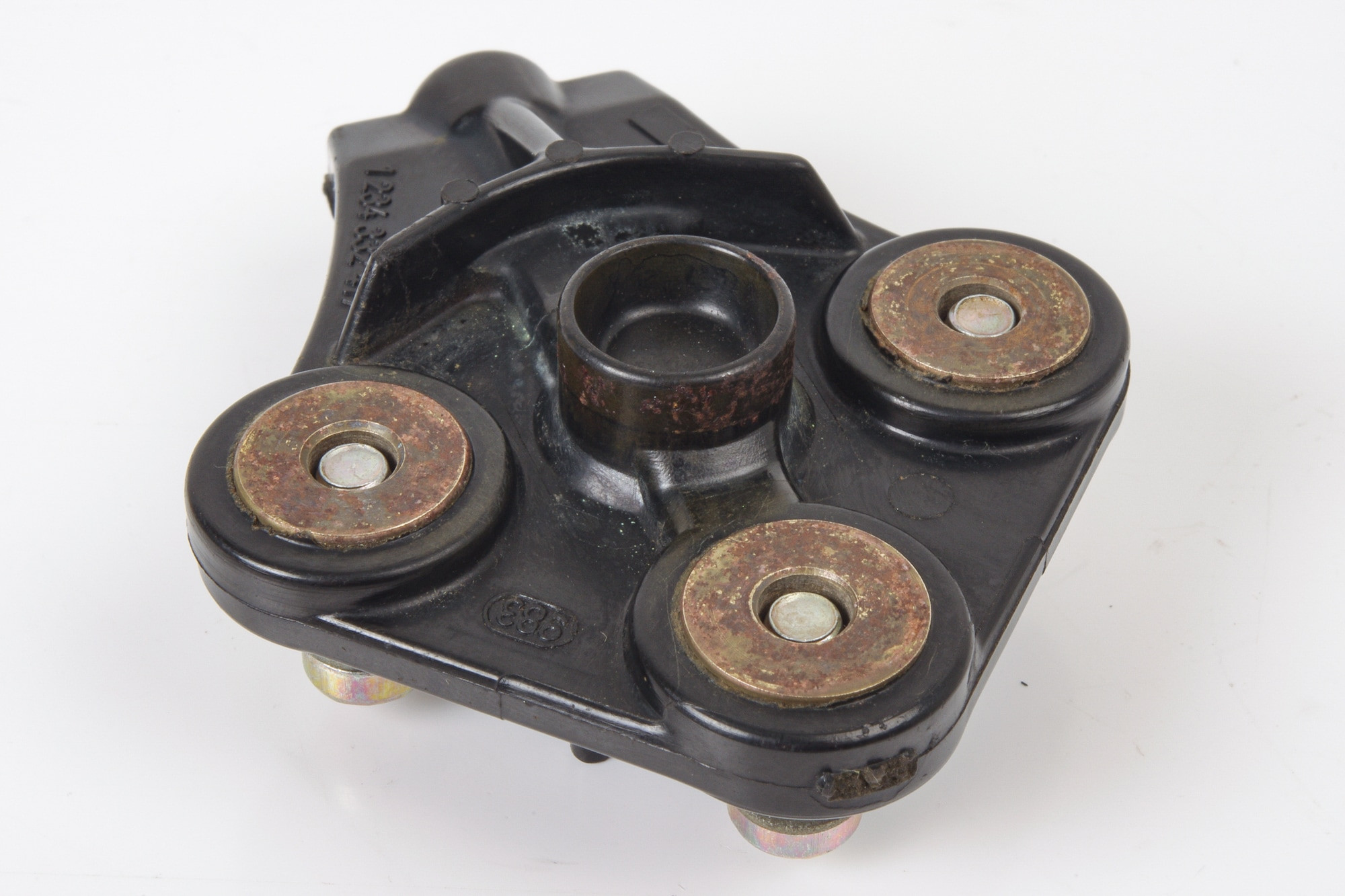 Mercedes 1031580331 Rotor Arm | R107 R129 SL W124 E W126 S W201 C W463 G