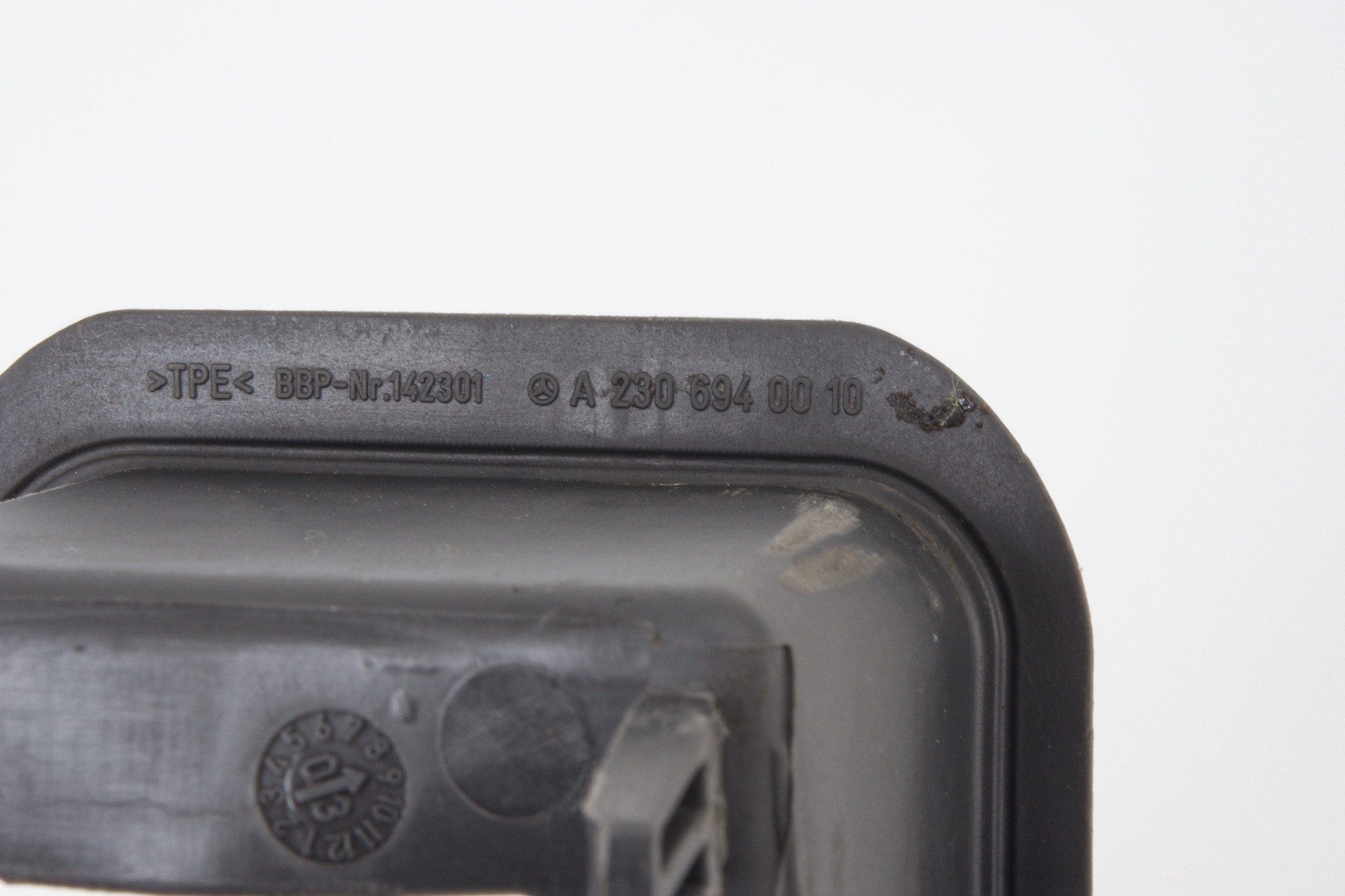 Mercedes 2306940010 Boot Partition Bracket - Grey | R230 SL