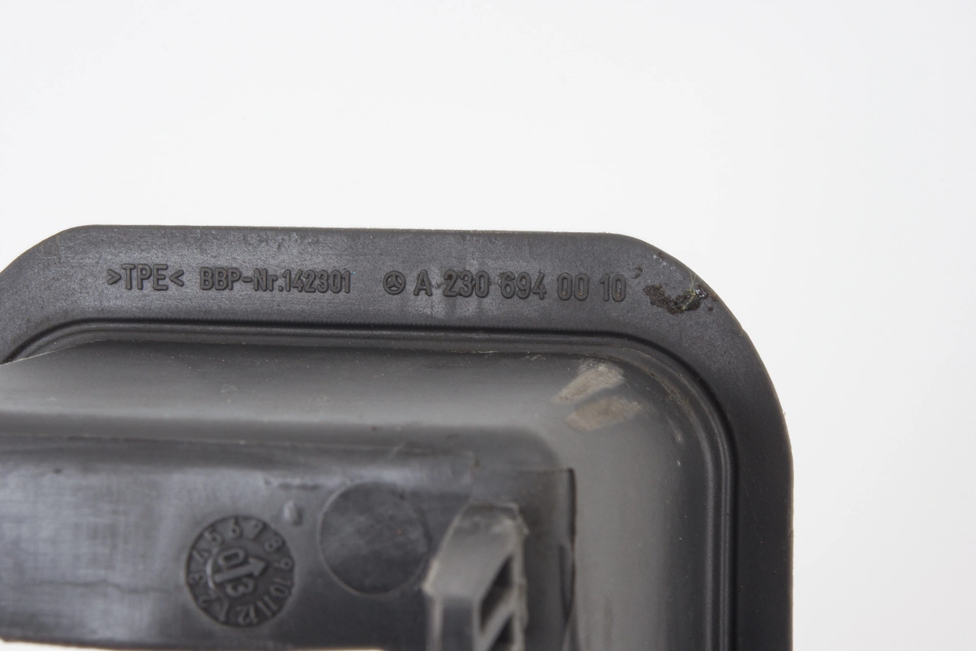 Mercedes 2306940010 Boot Partition Bracket - Grey | R230 SL