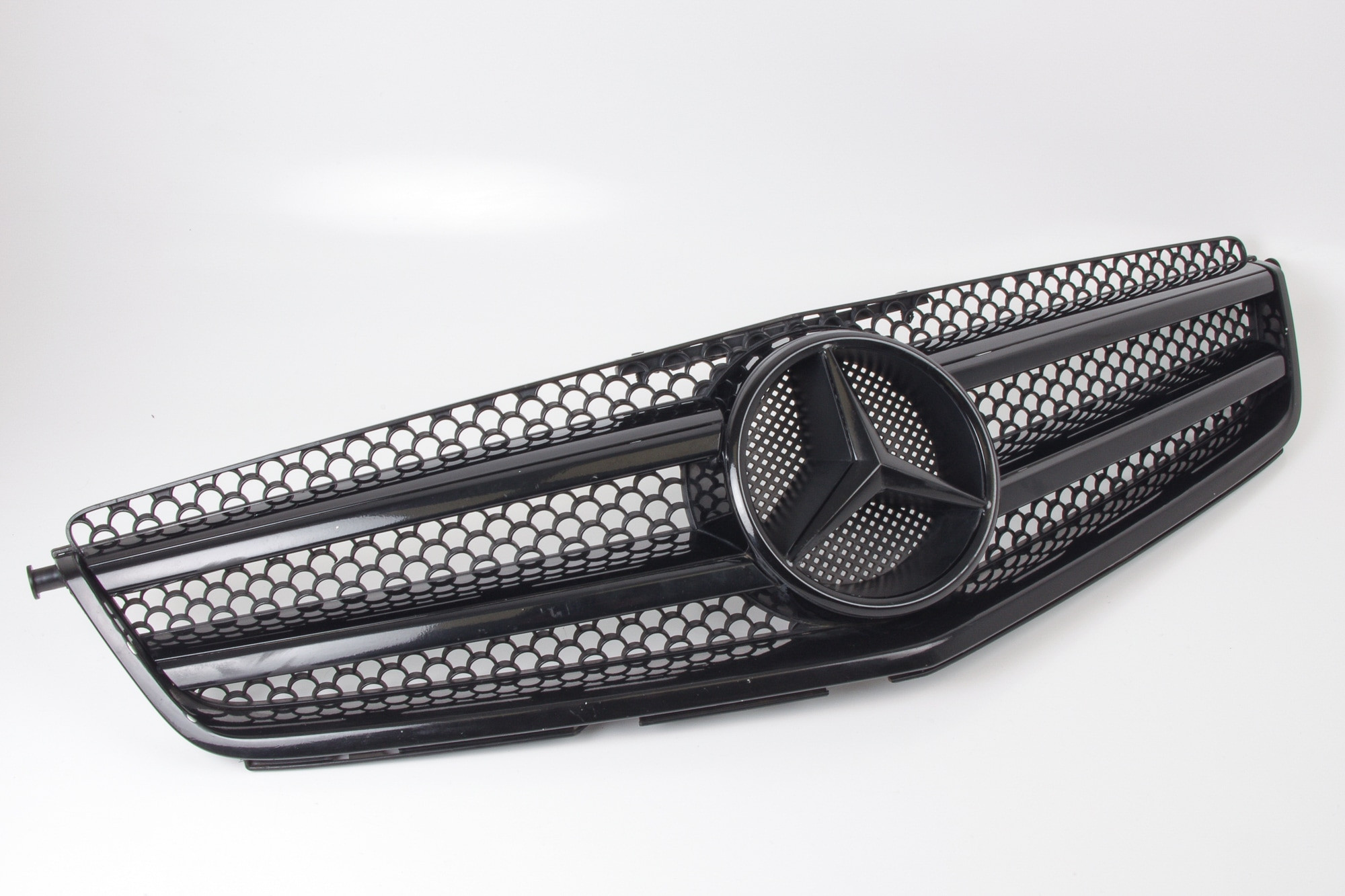 Mercedes 2048801083 Bonnet Grille | W204 C