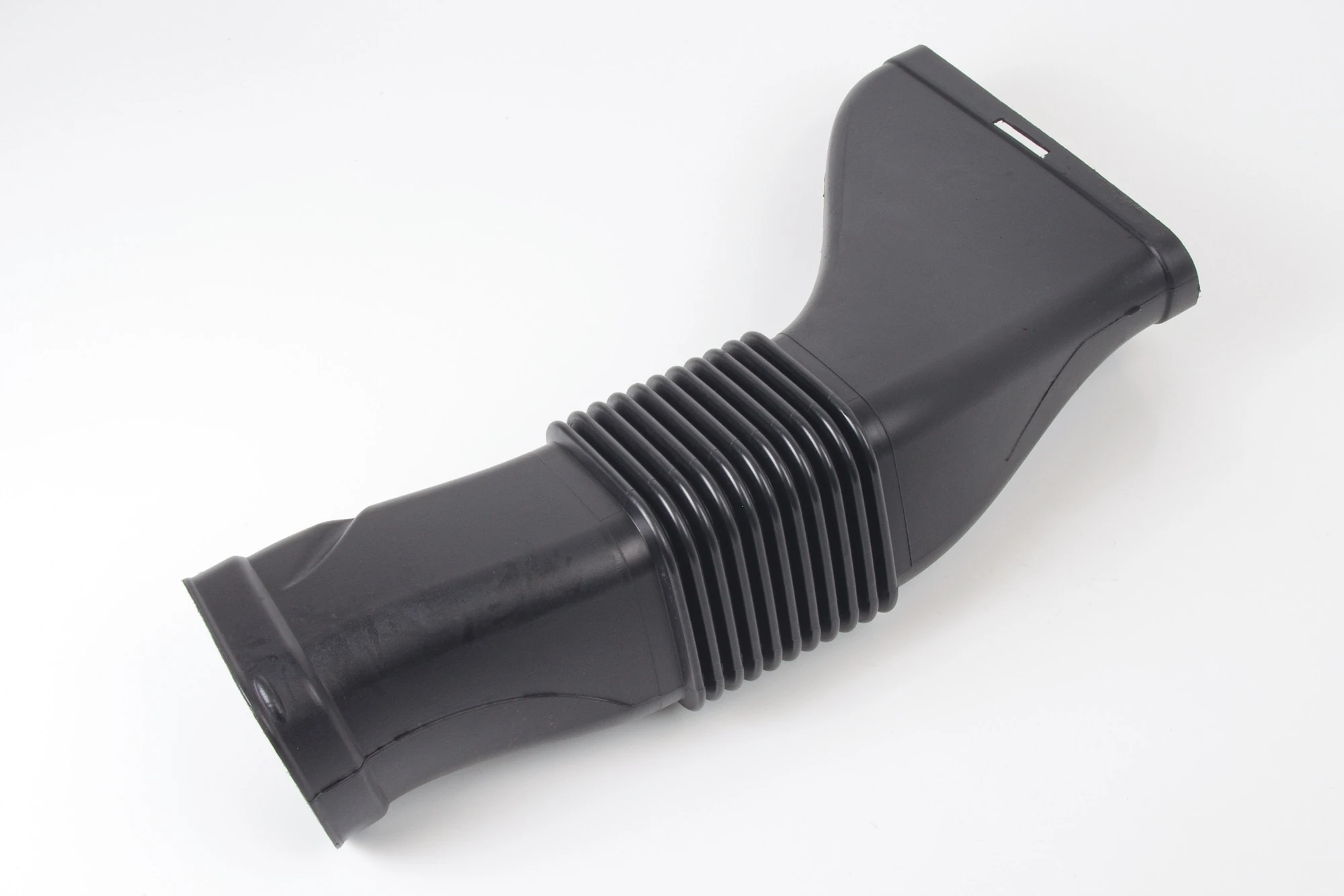 Mercedes 1560941682 Intake Pipe - Right | W204 C W212 S212 E