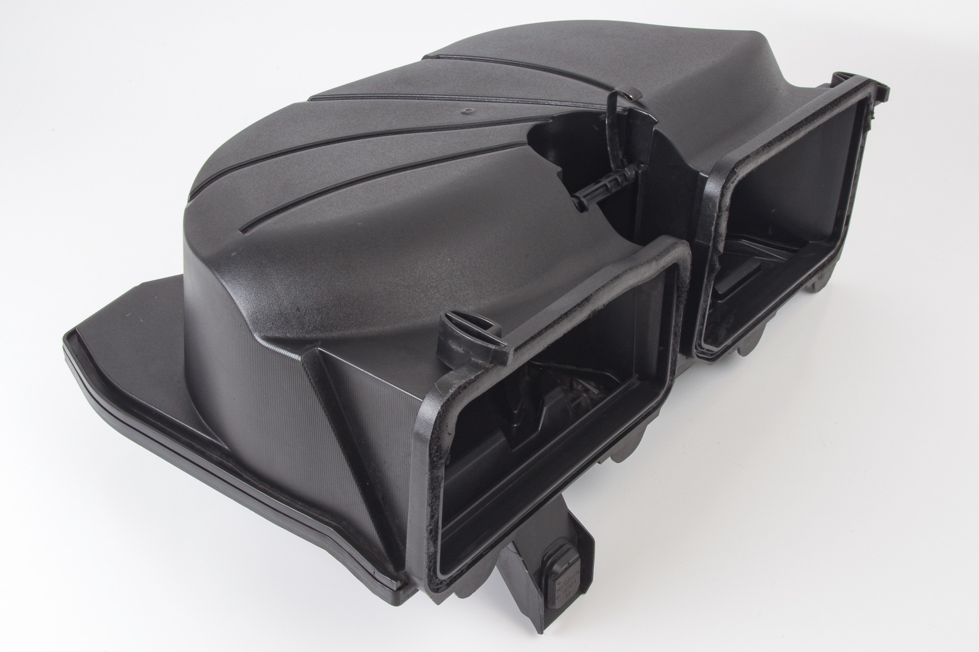 Mercedes 2048300203 Air Filter Housing | W204 C