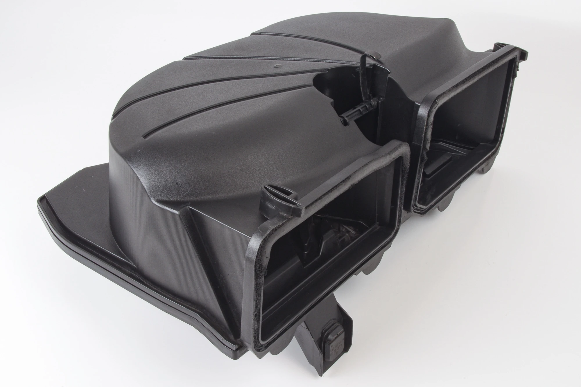 Mercedes 2048300203 Air Filter Housing | W204 C