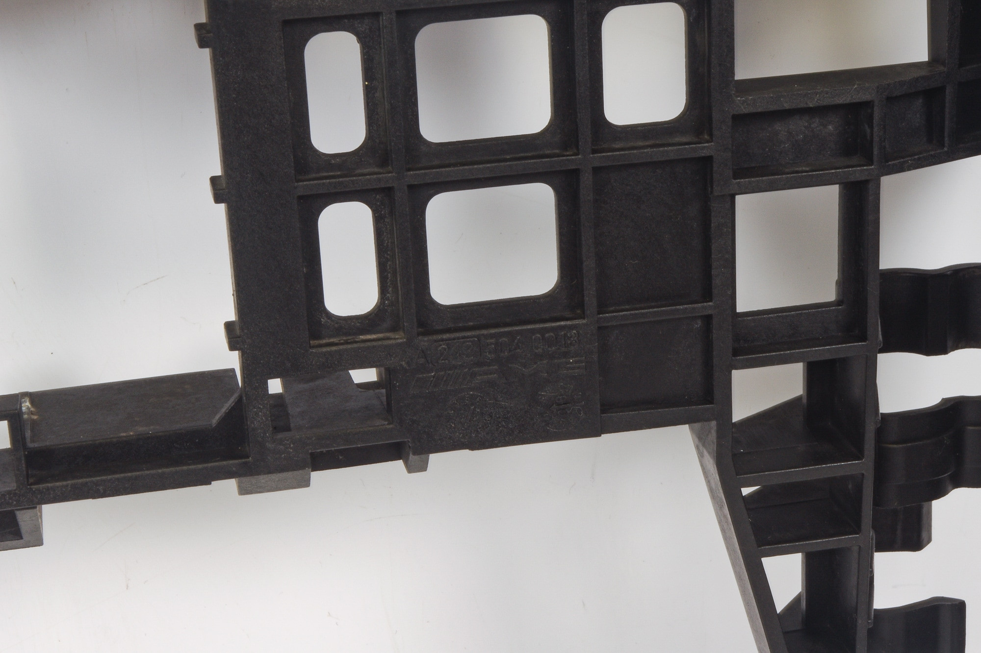 Mercedes 2125040018 AMG Radiator Support | W204 C