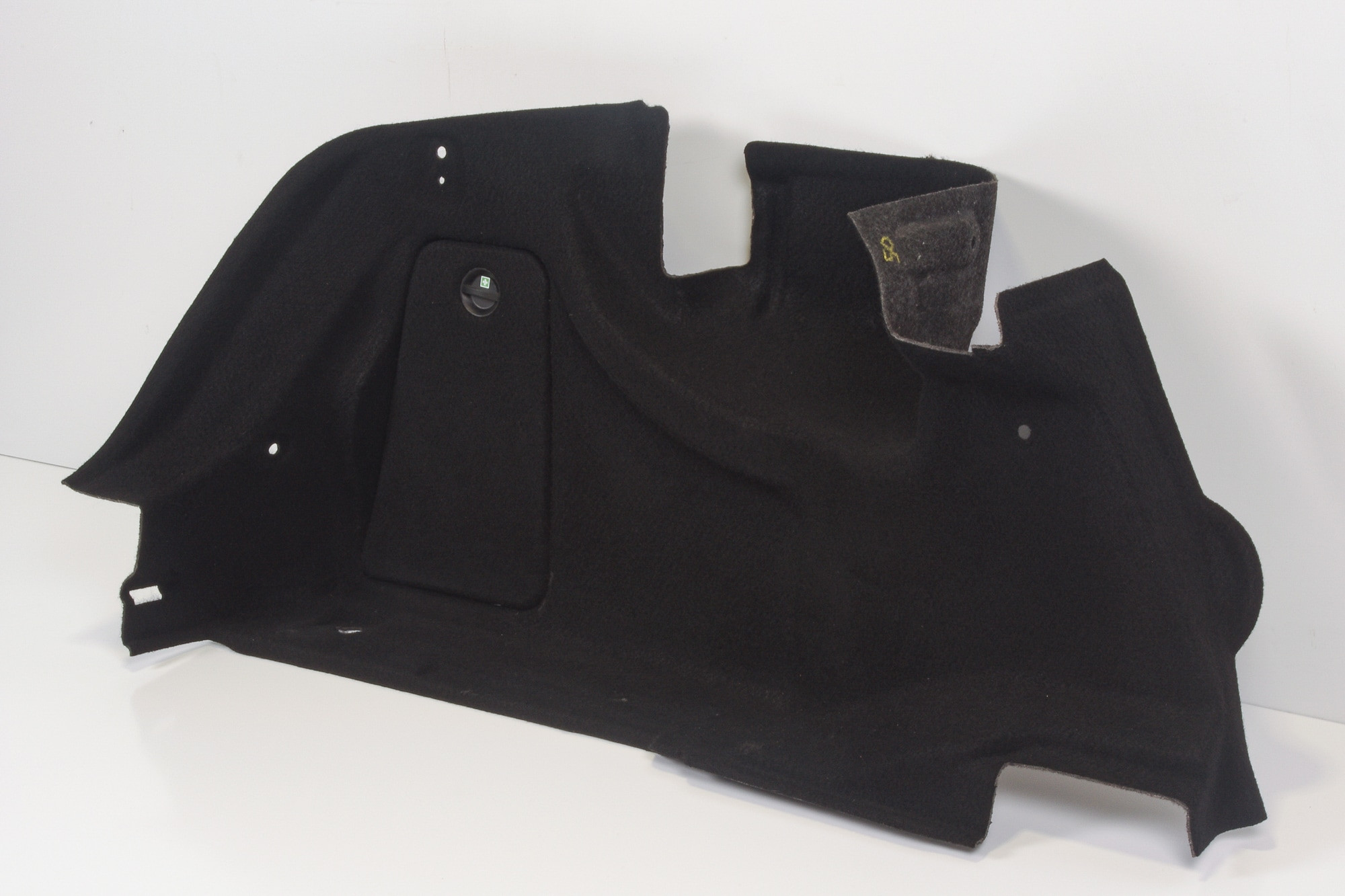 Mercedes 2046904725 Boot Carpet Panel - Left Black | W204 C