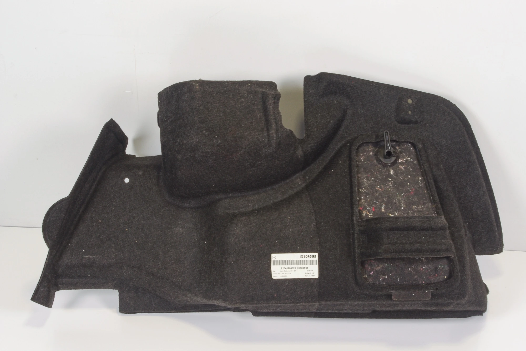 Mercedes 2046904725 Boot Carpet Panel - Left Black | W204 C
