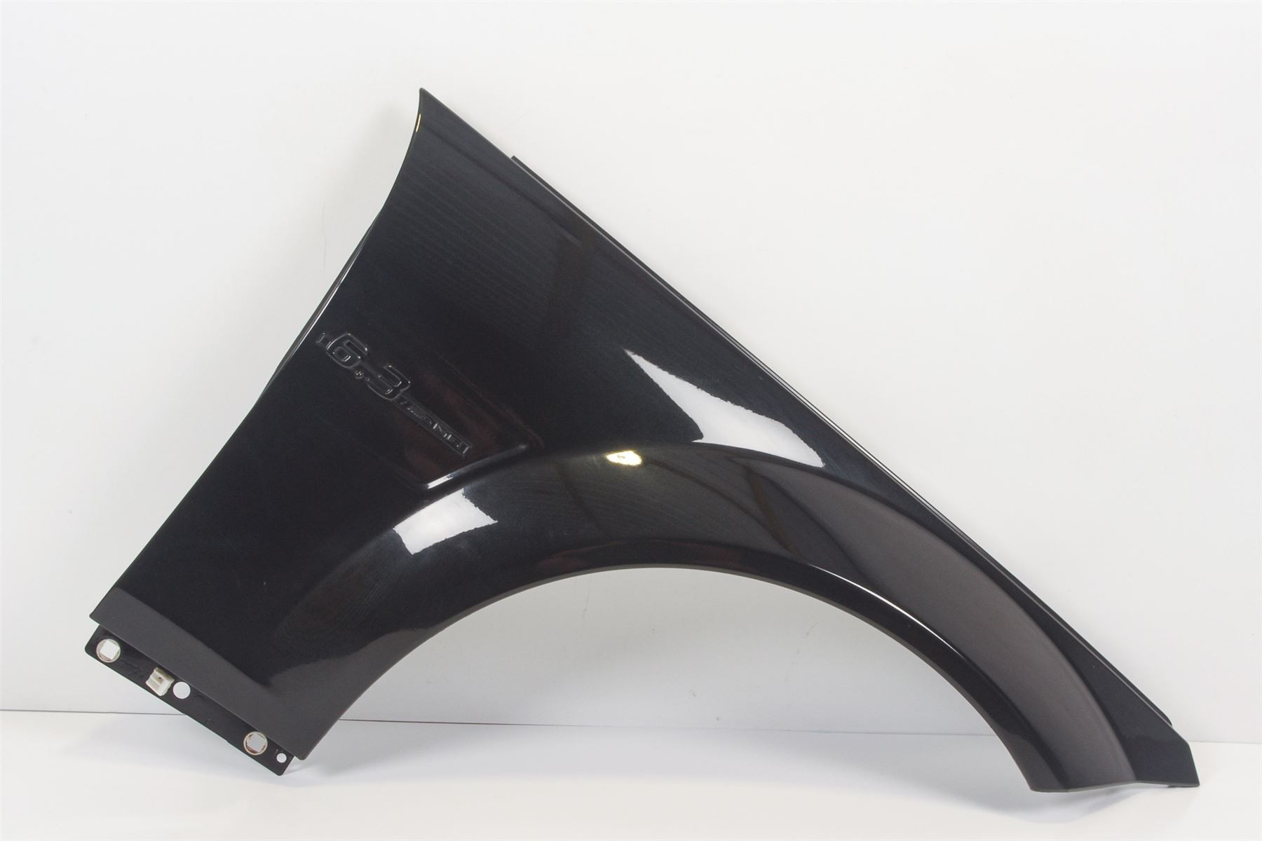 Mercedes 2048800818 AMG Wing - Front Right Black (a) | W204 C