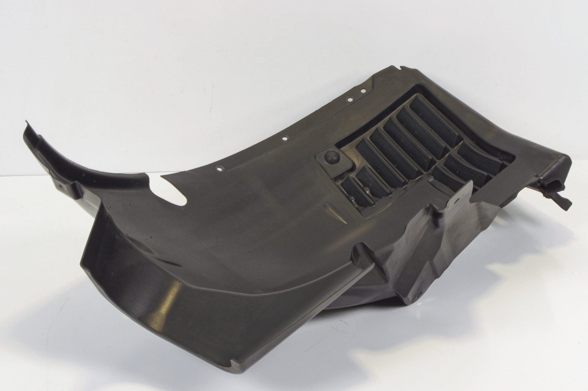 Mercedes 2046901030 Wheel Arch Liner - Front Right (b) | W204 C