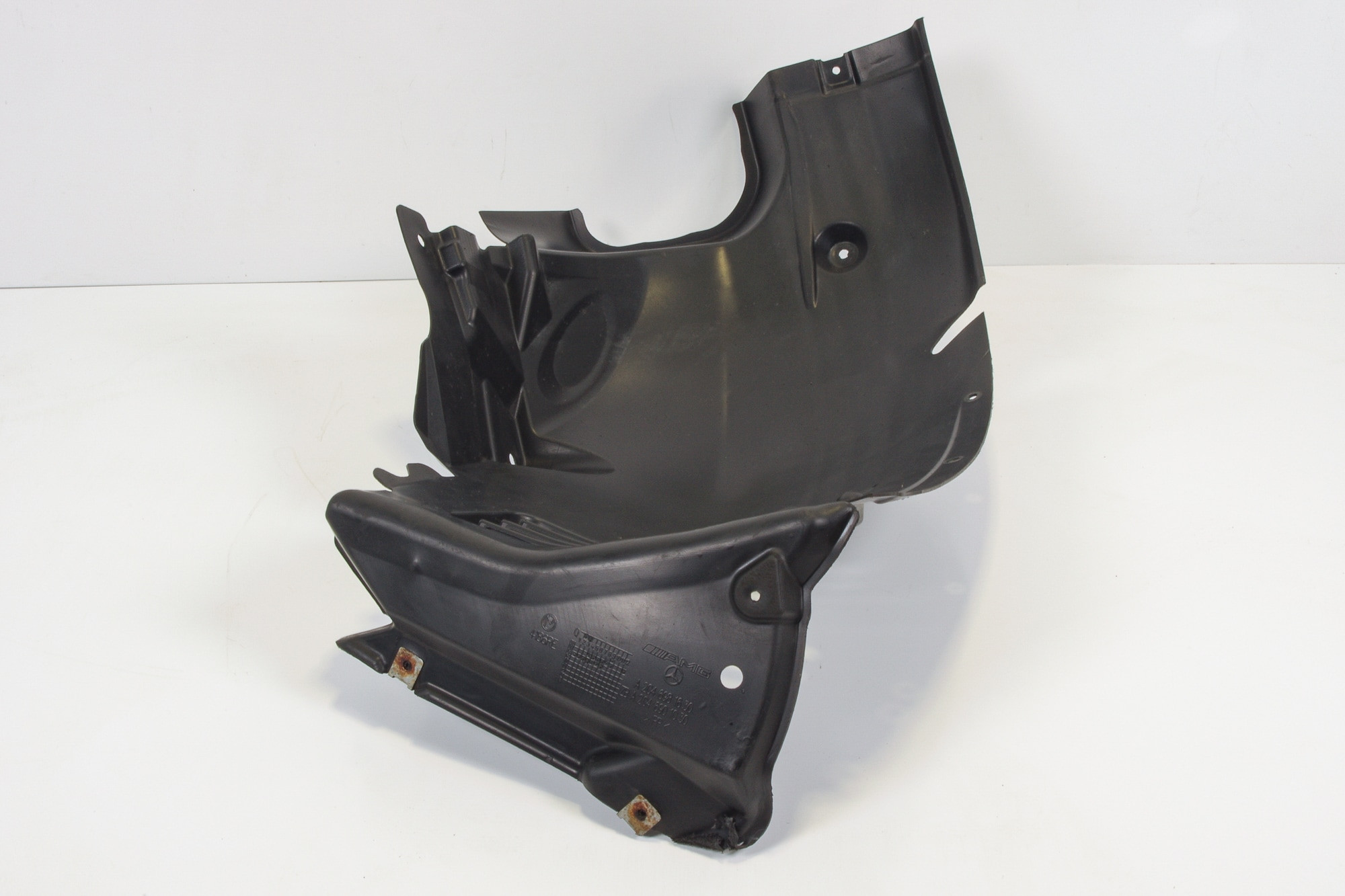 Mercedes 2046901030 Wheel Arch Liner - Front Right | W204 C