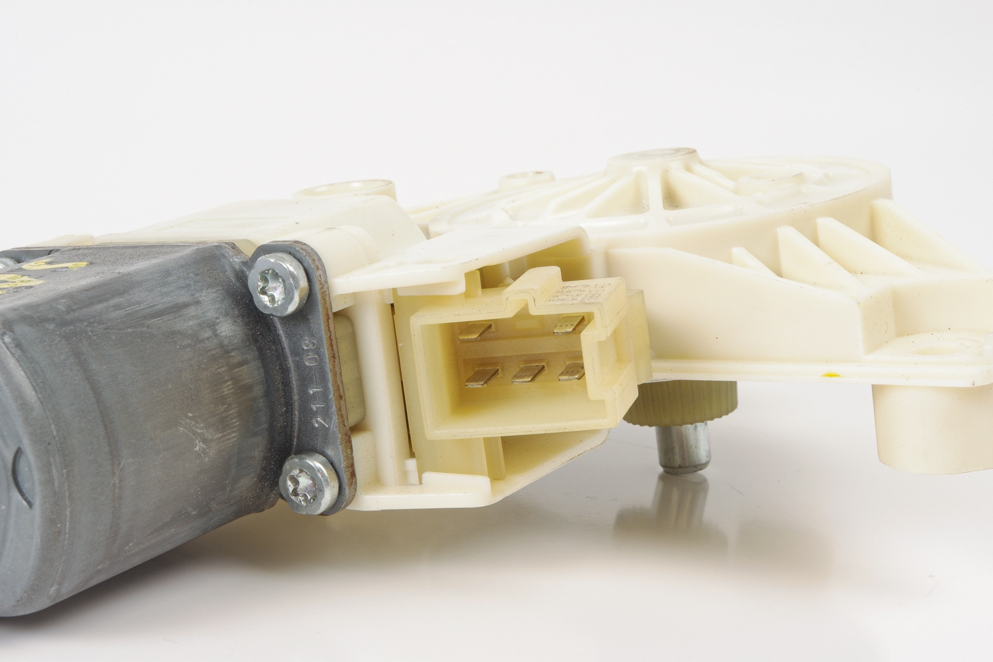 Mercedes 2048200142 Window Motor - Front Left | C197 SLS W204 C X204 GLK W212 E