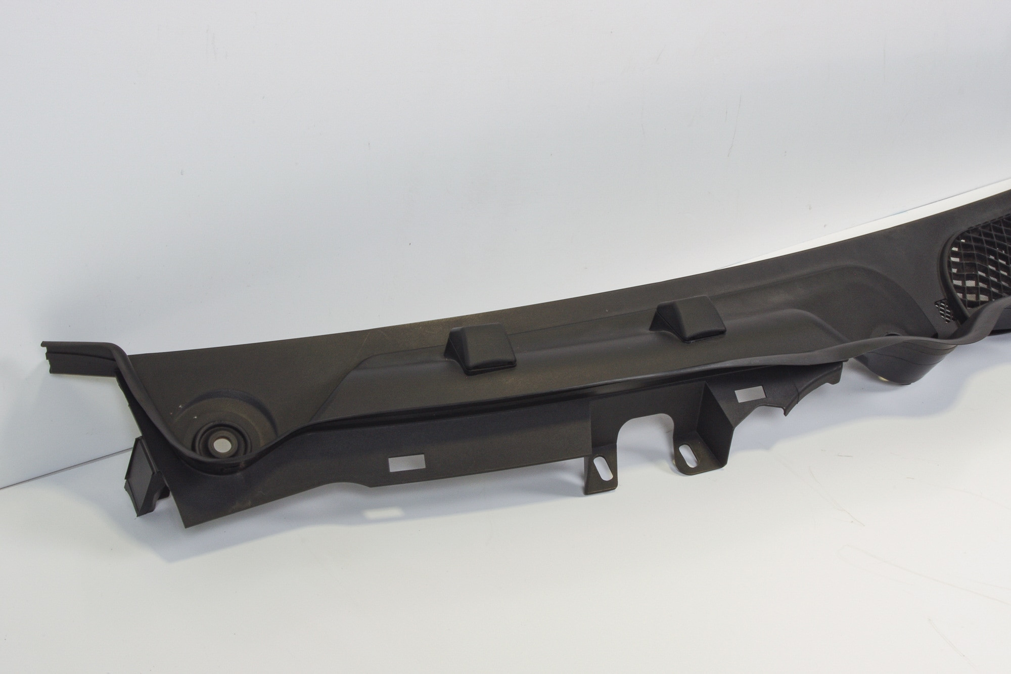 Mercedes 2048303313 Scuttle Panel | W204 C