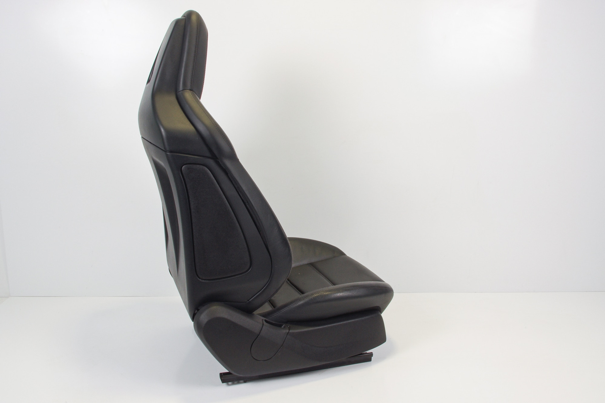 Mercedes 2049104433 AMG Seat - Front Right Black | W124 E W126 S W201 W204 C