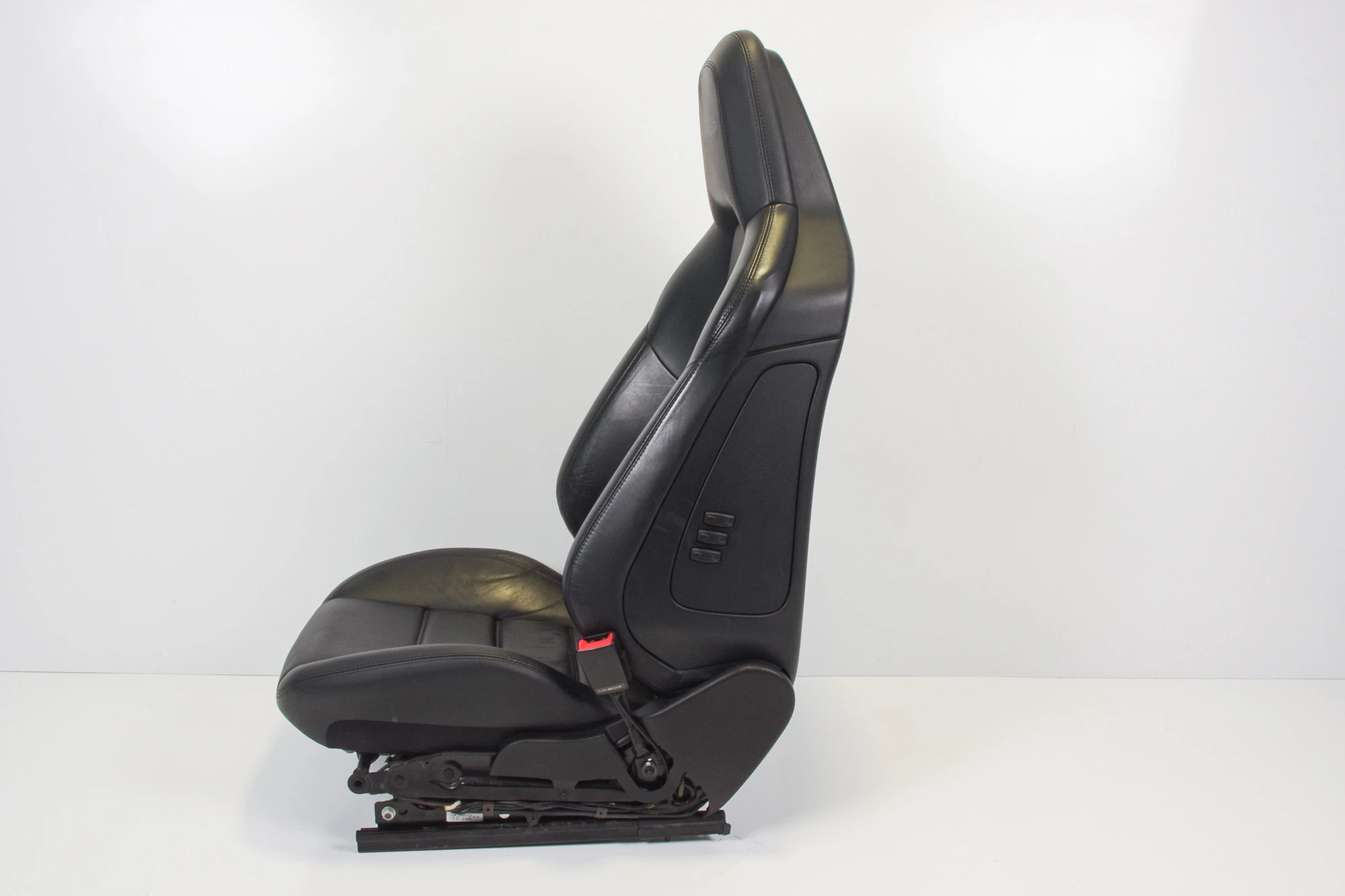 Mercedes 2049104433 AMG Seat - Front Right Black | W124 E W126 S W201 W204 C