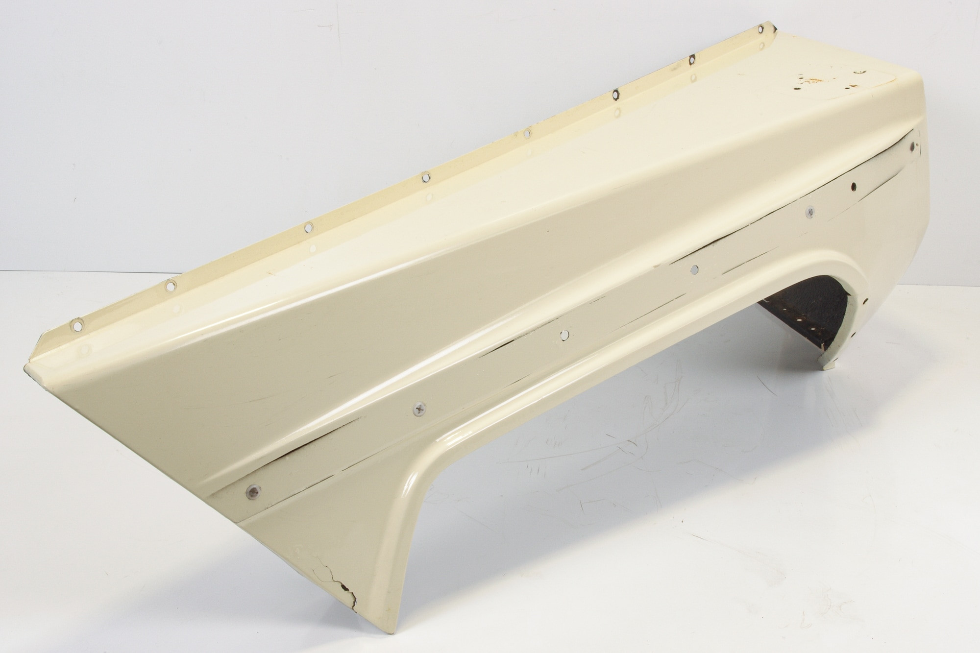 Mercedes 4608802006 Wing - Front Right Cream | W460 W461 G