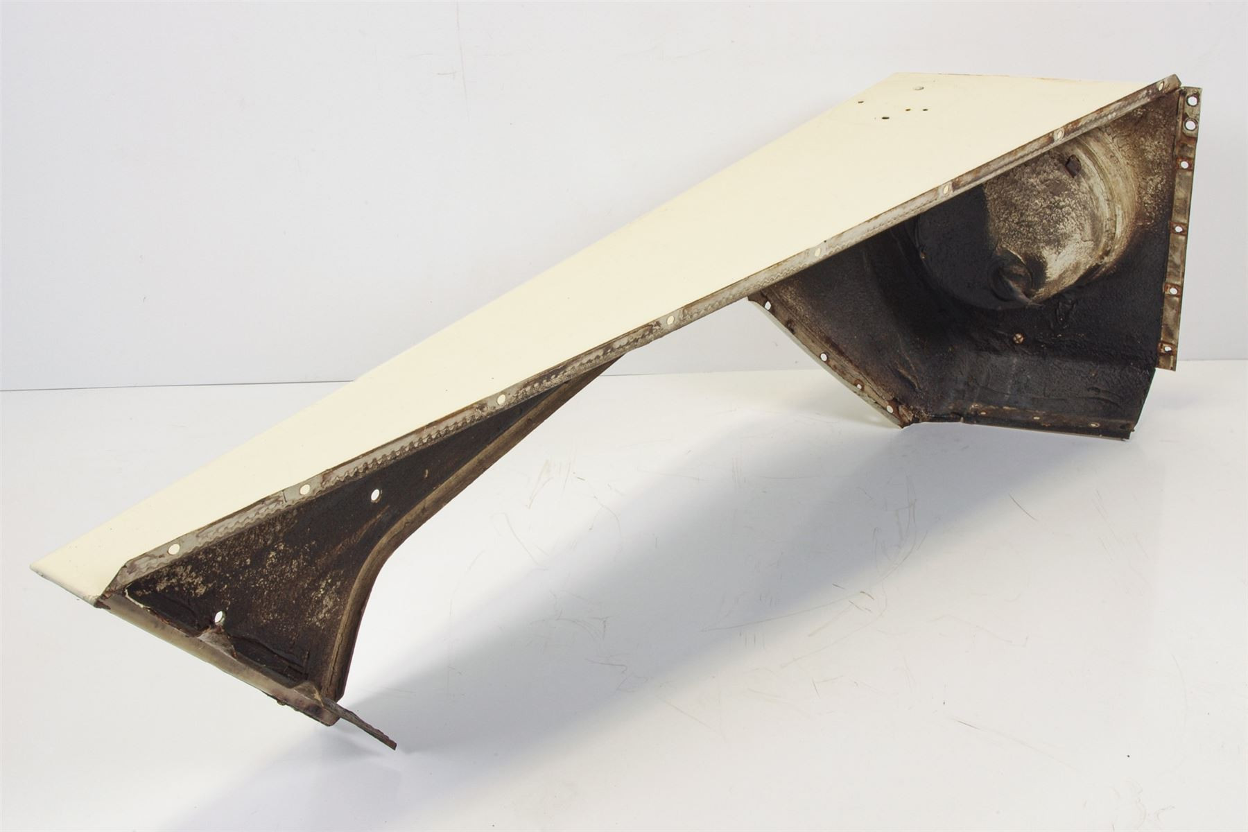 Mercedes 4608801906 Wing - Front Left Cream | W460 W461 G
