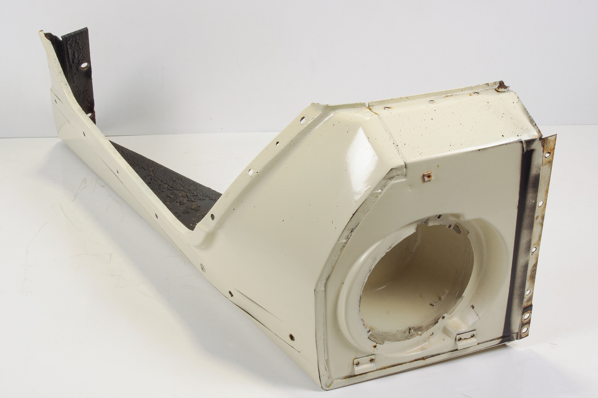 Mercedes 4608801906 Wing - Front Left Cream | W460 W461 G