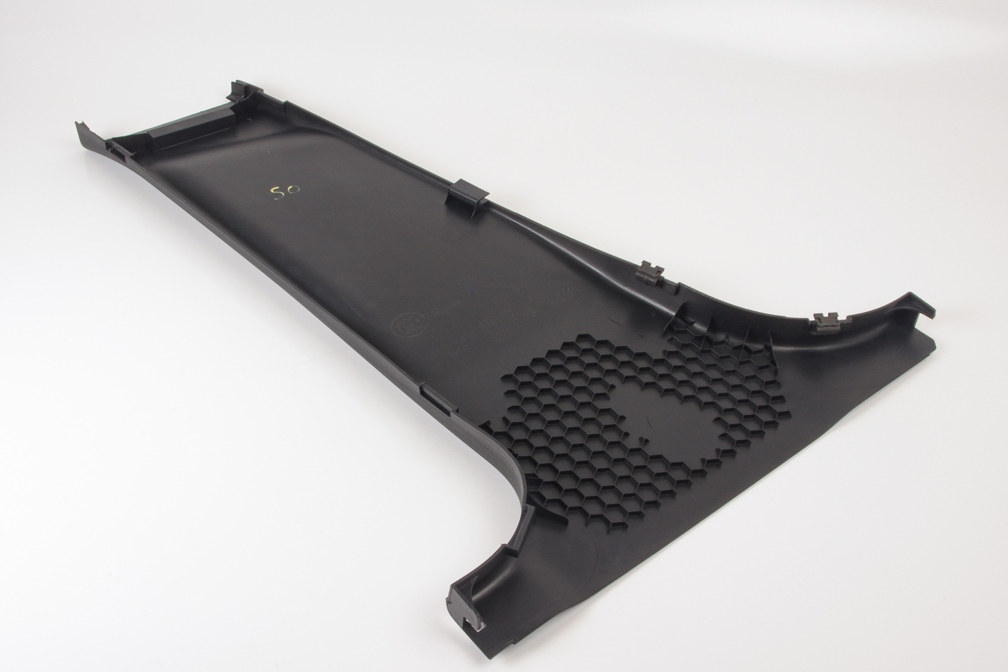Mercedes 2046900425 B Pillar Trim - Right Black | W204 C