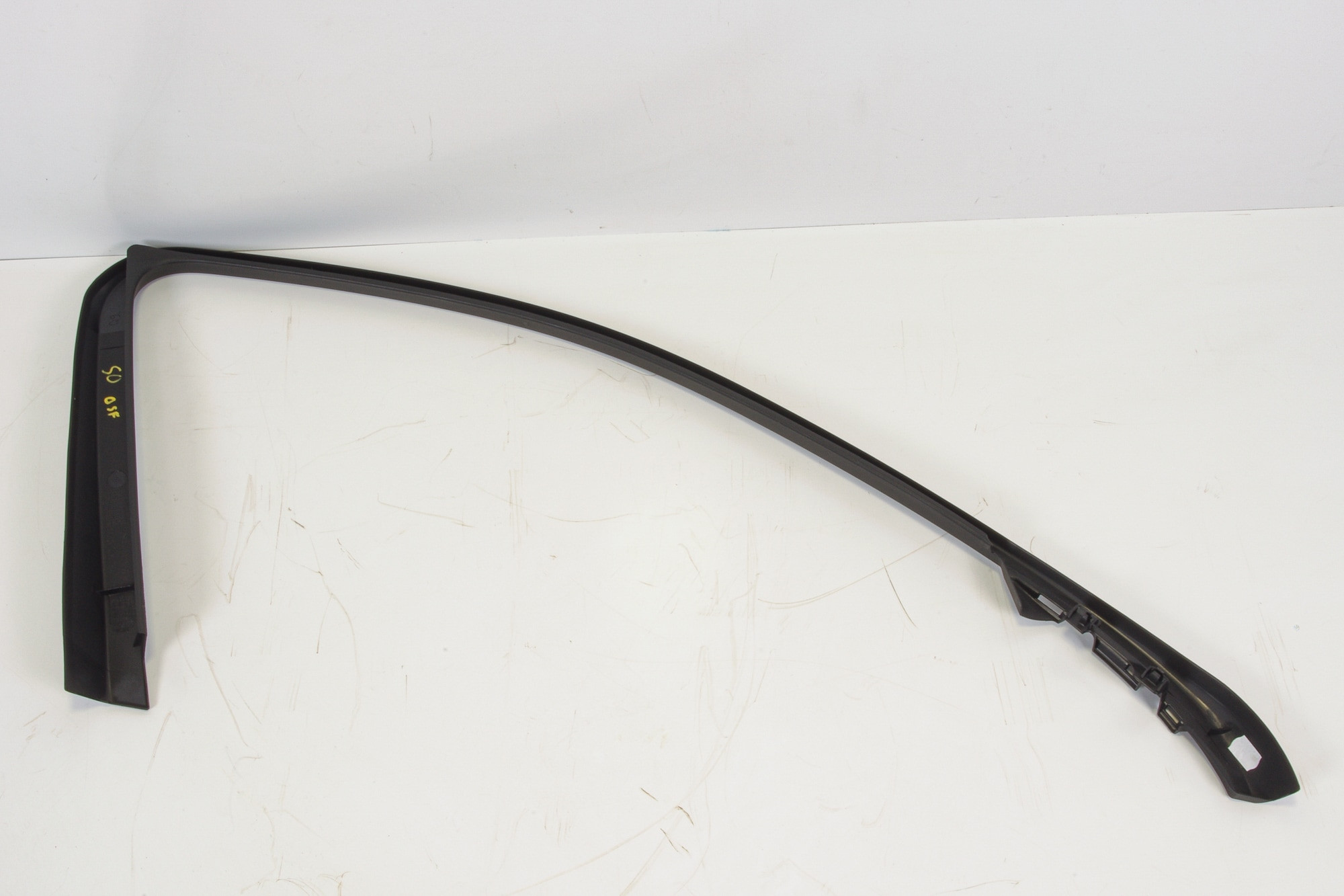 Mercedes 2047250271 Window Trim - Front Right Black | W204 C