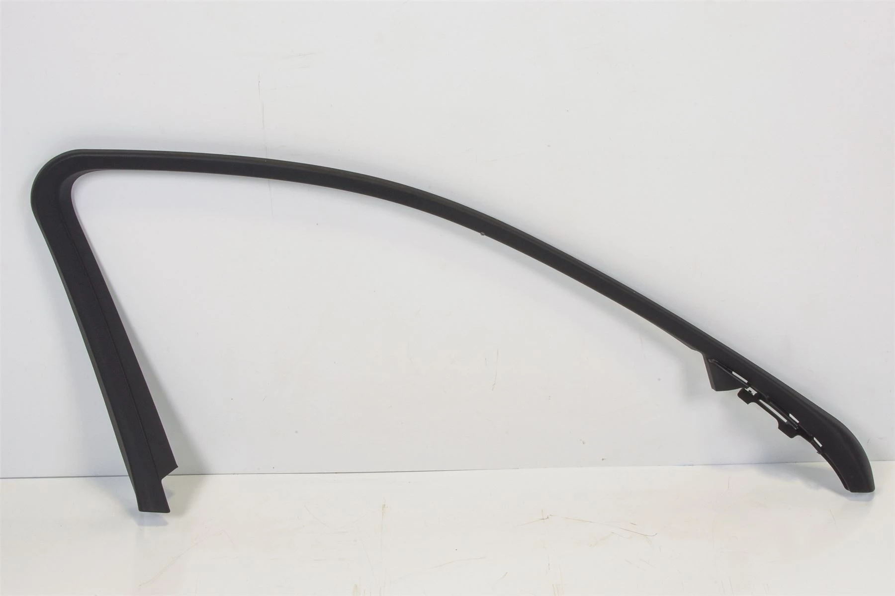 Mercedes 2047250171 Window Trim - Front Left Black | W204 C