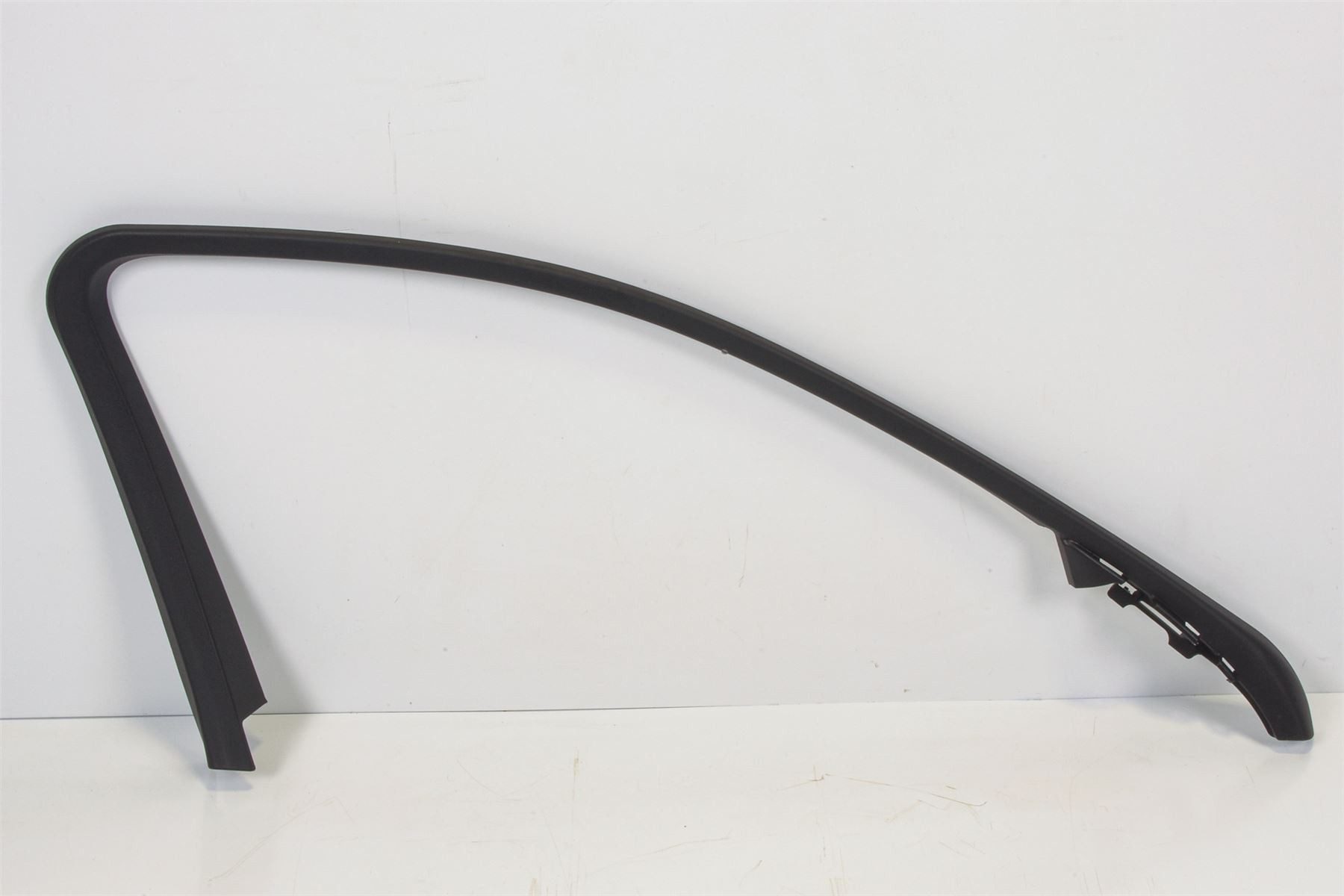 Mercedes 2047250171 Window Trim - Front Left Black | W204 C