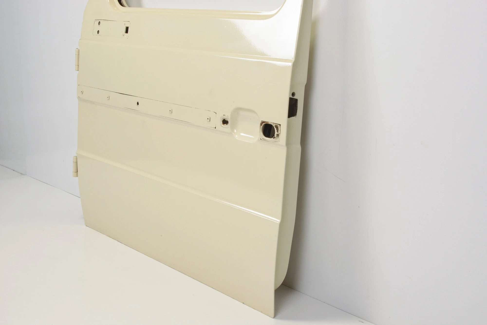 Mercedes 4607202905 Door Shell - Front Left Cream | W460 W461 W463 G