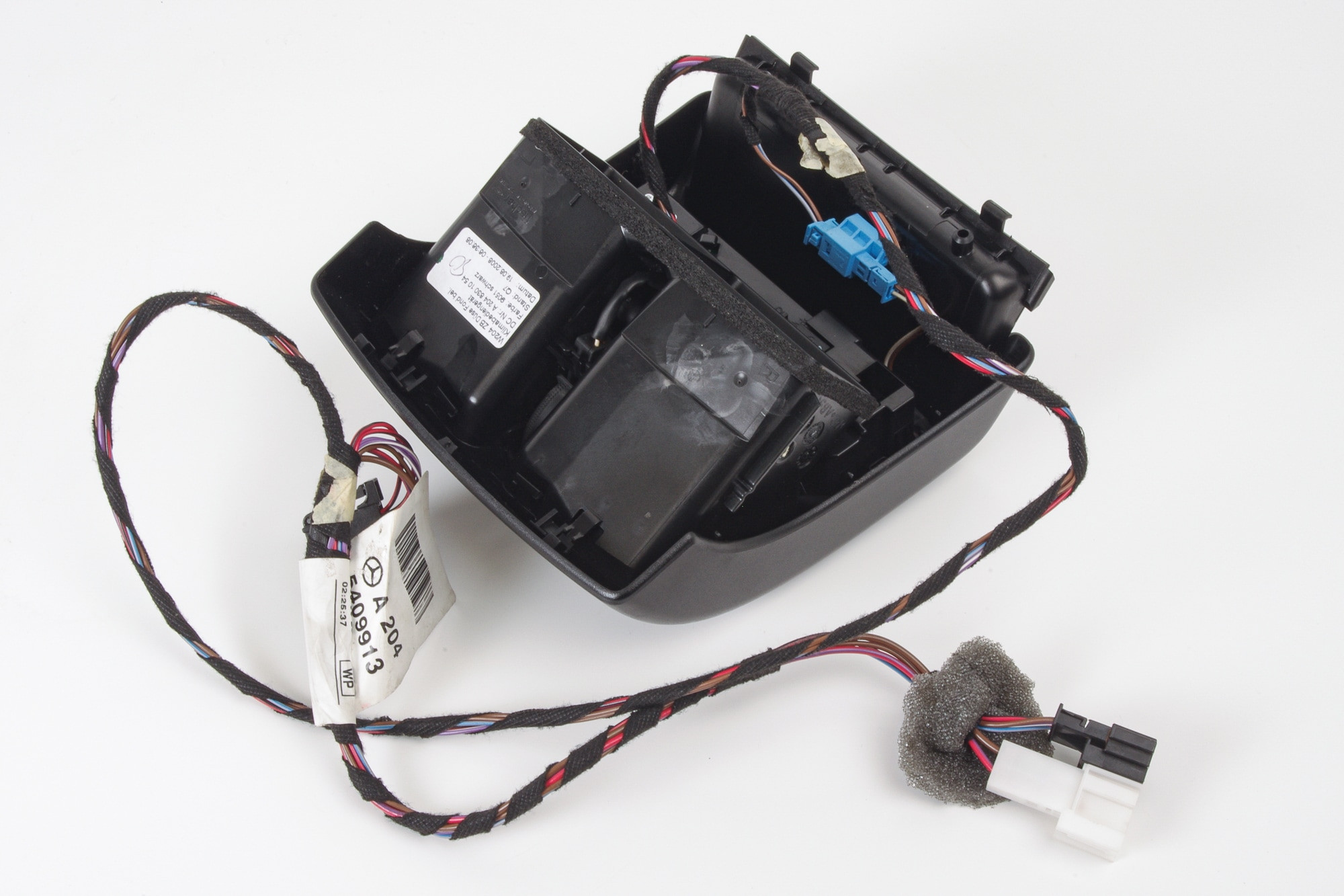 Mercedes 2048301054 Centre Console Vent - Rear Black | W204 C C207 A207 E