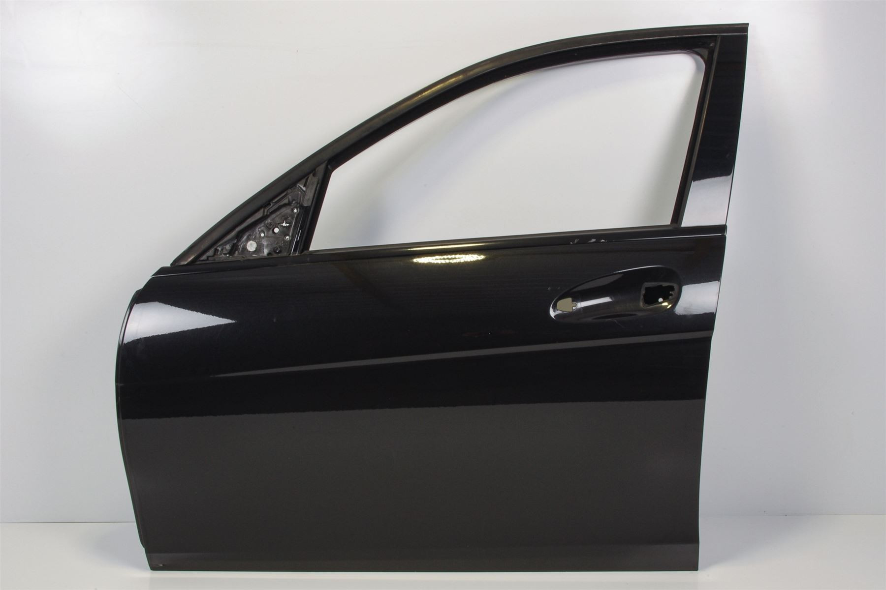 Mercedes 2047220110 Door Shell - Front Left Black | W204 C