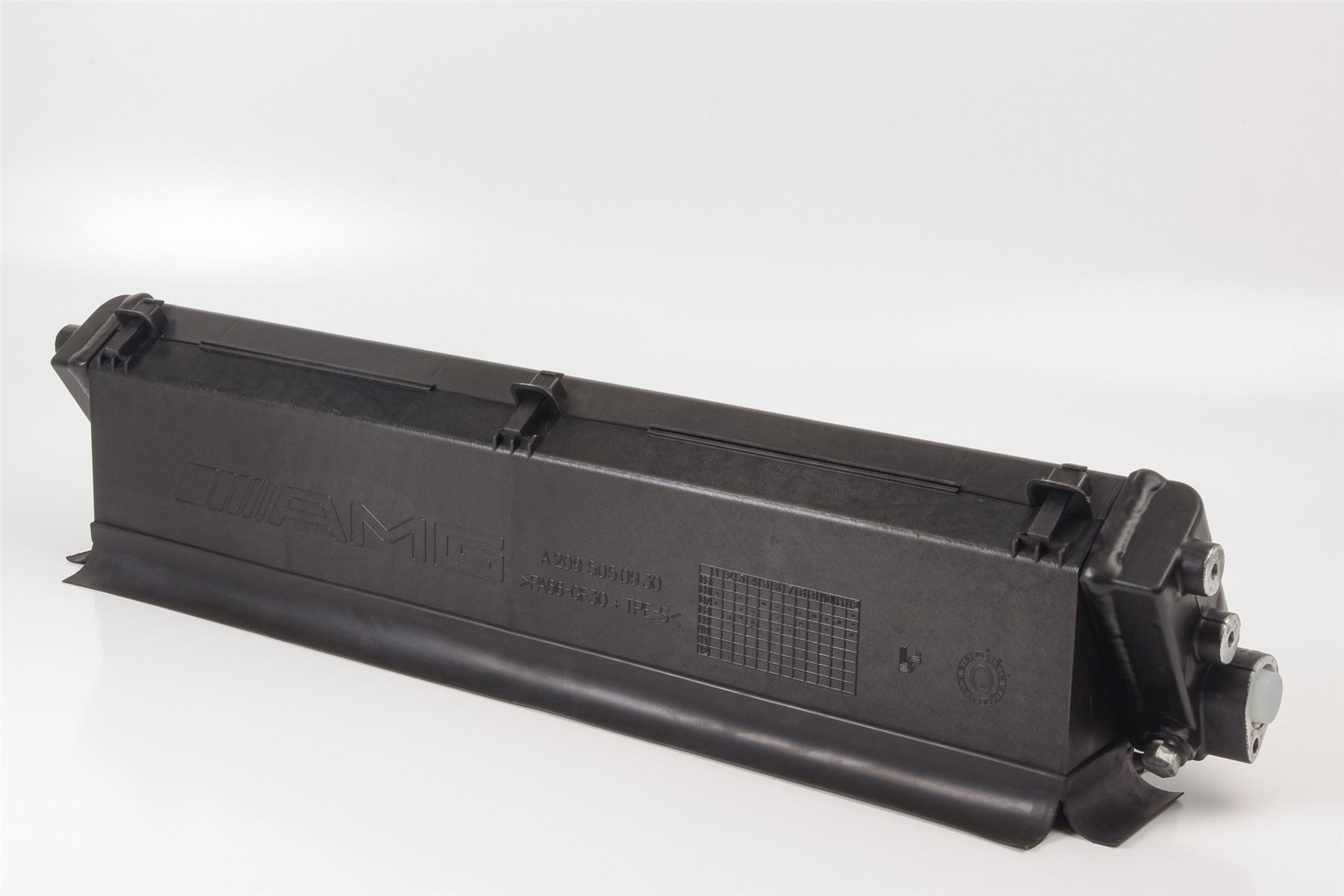 Mercedes 2095000100 AMG Oil Cooler (a) | W204 C C209 A209 CLK W211 W212 E...