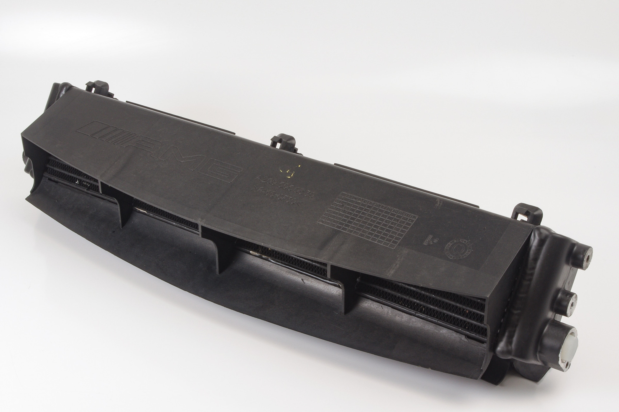 Mercedes 2095000100 AMG Oil Cooler (a) | W204 C C209 A209 CLK W211 W212 E...