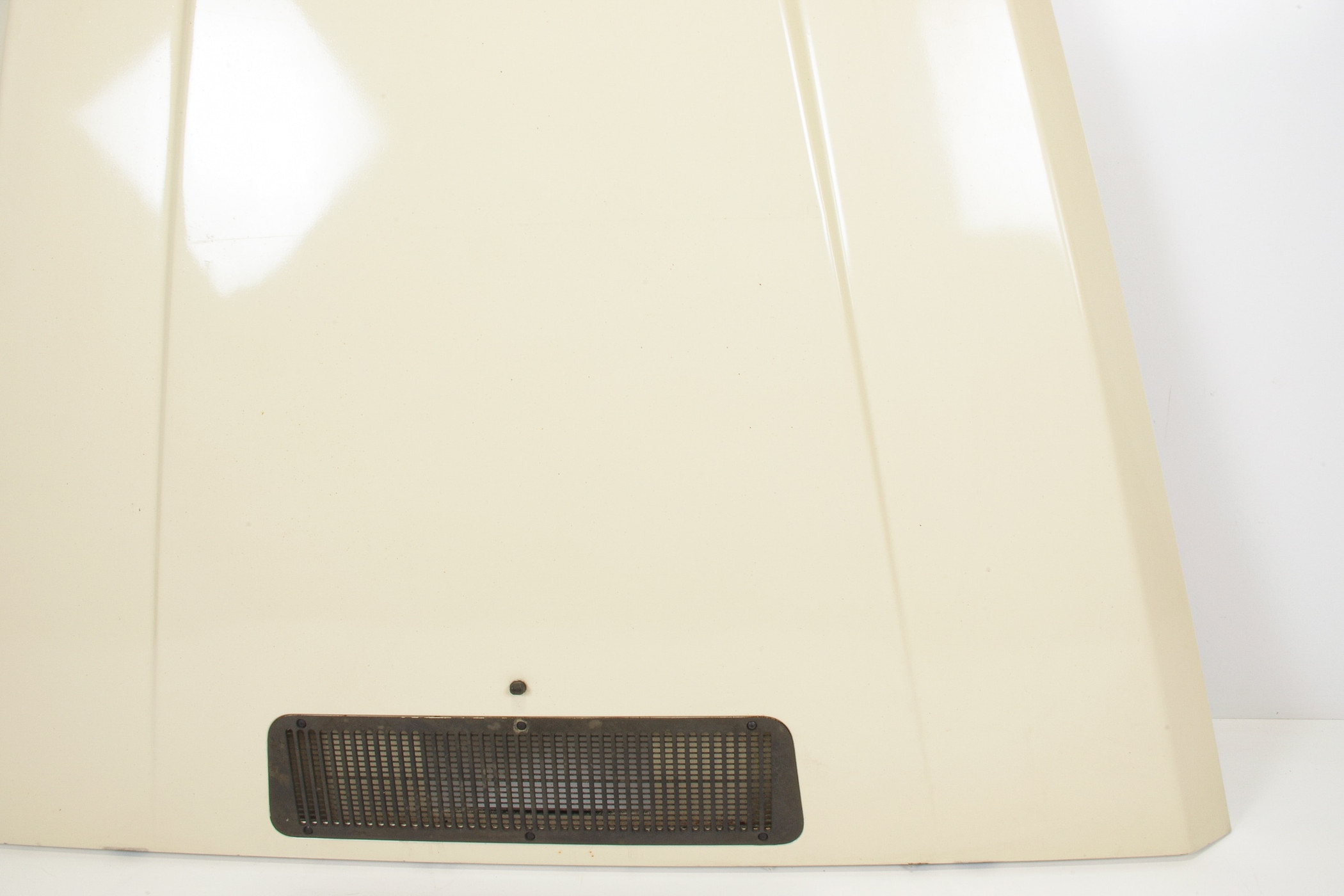 Mercedes 4608800757 Bonnet - Cream | W460 W461 G