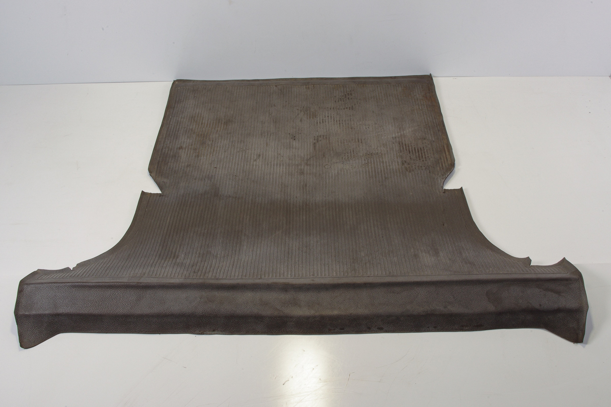 Mercedes 4606800046 Boot Mat | W460 W461 G